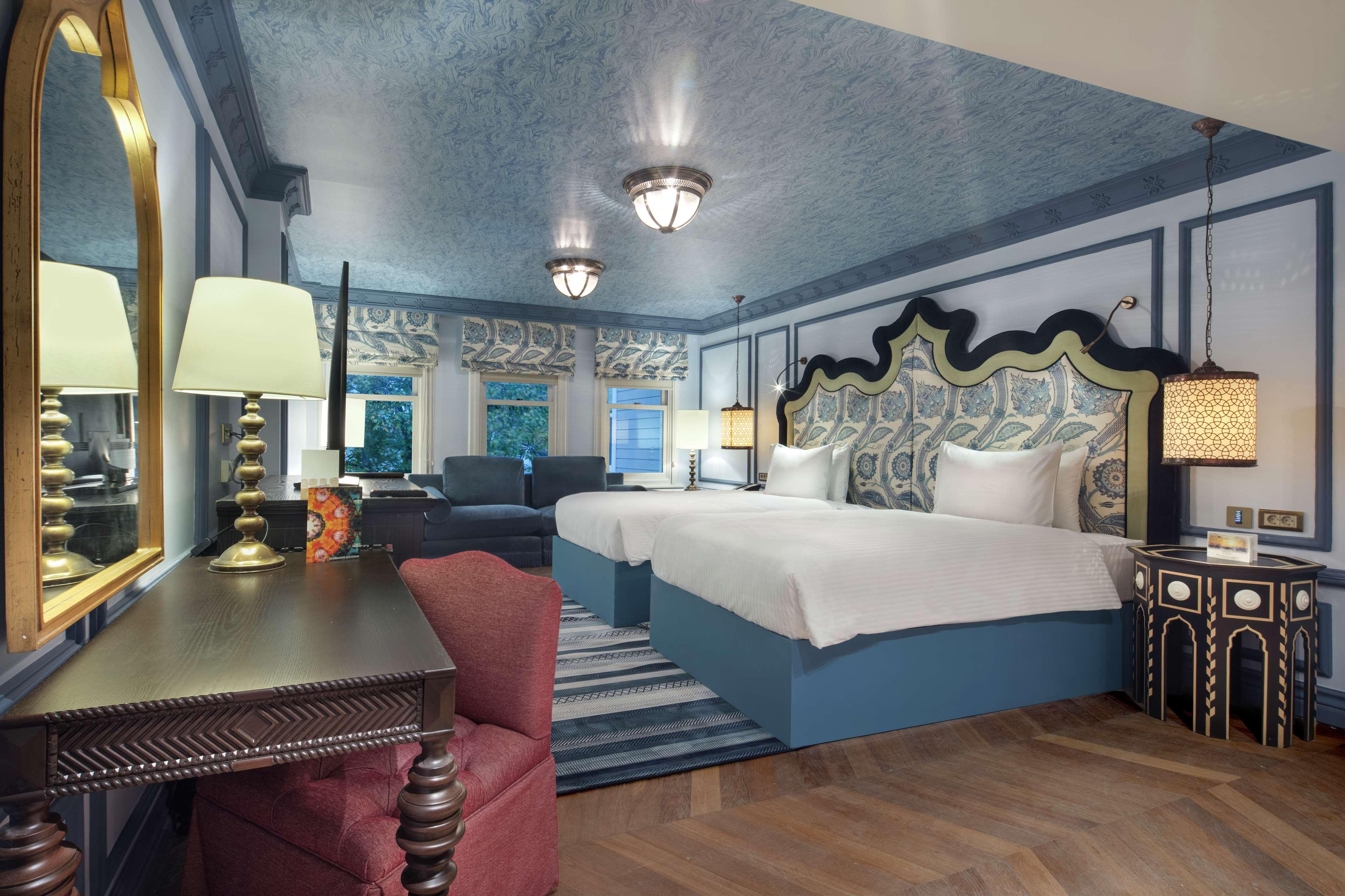 Double Guest Room King Bed