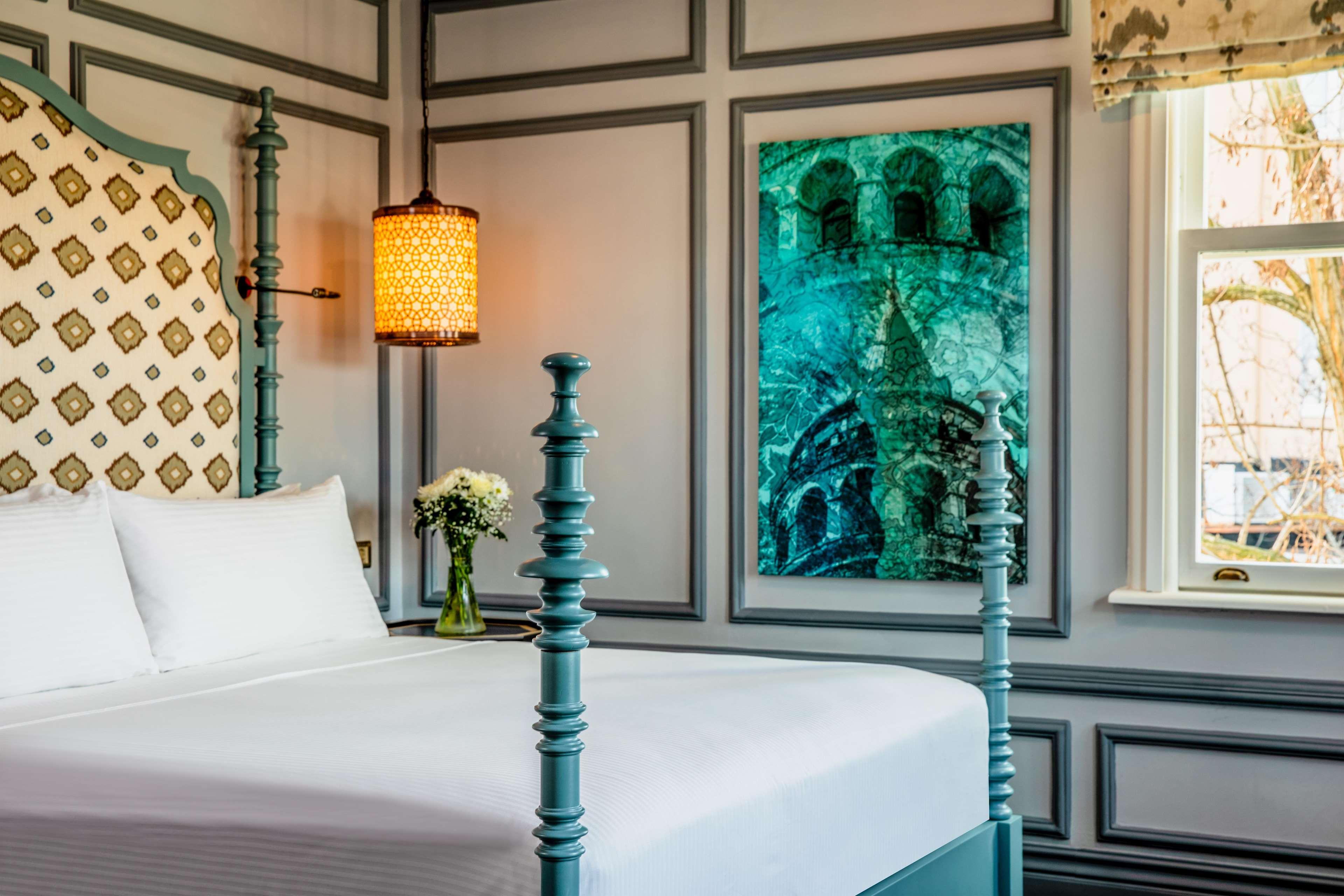 Double Guest Room King Bed