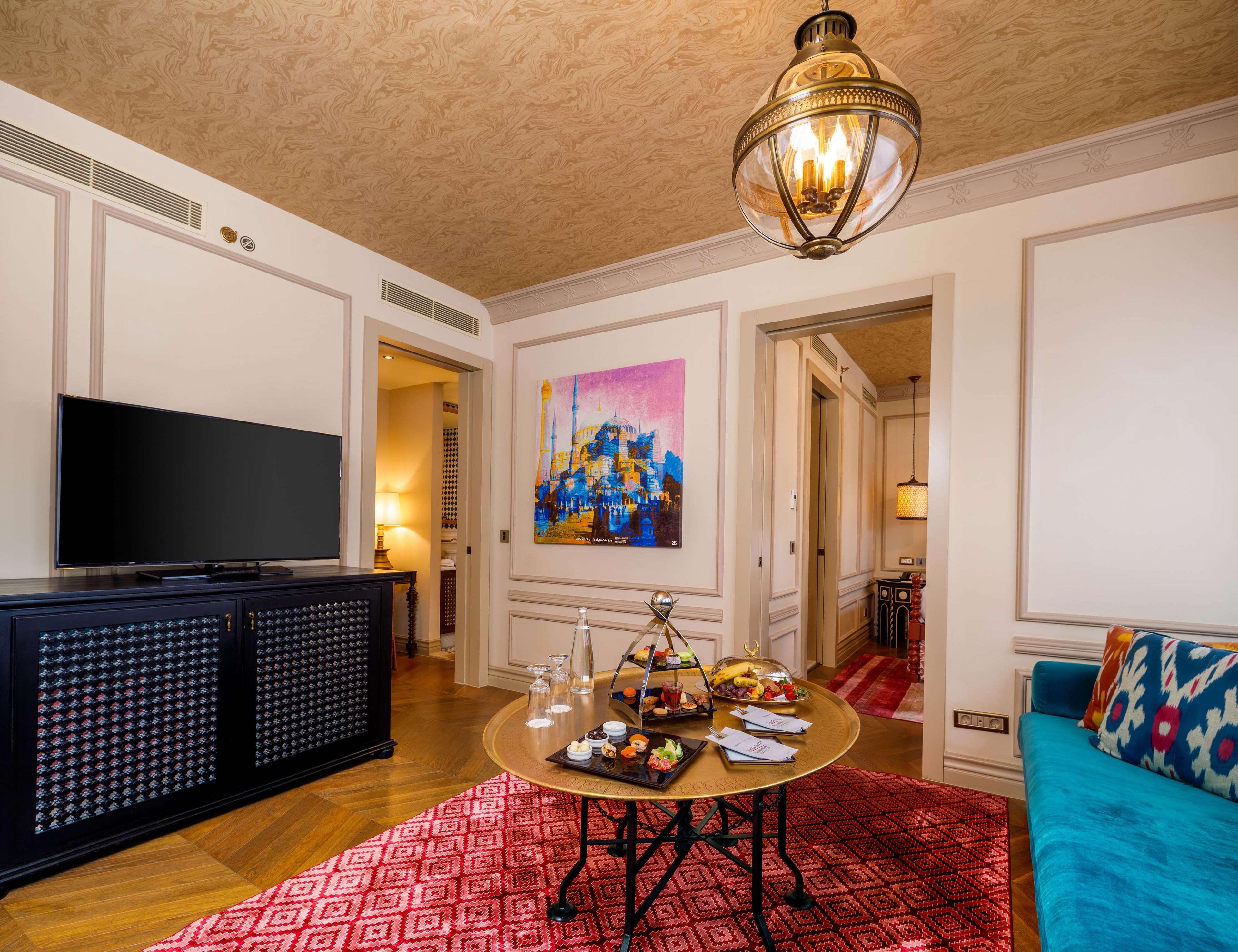 Junior Suite King Size Bed