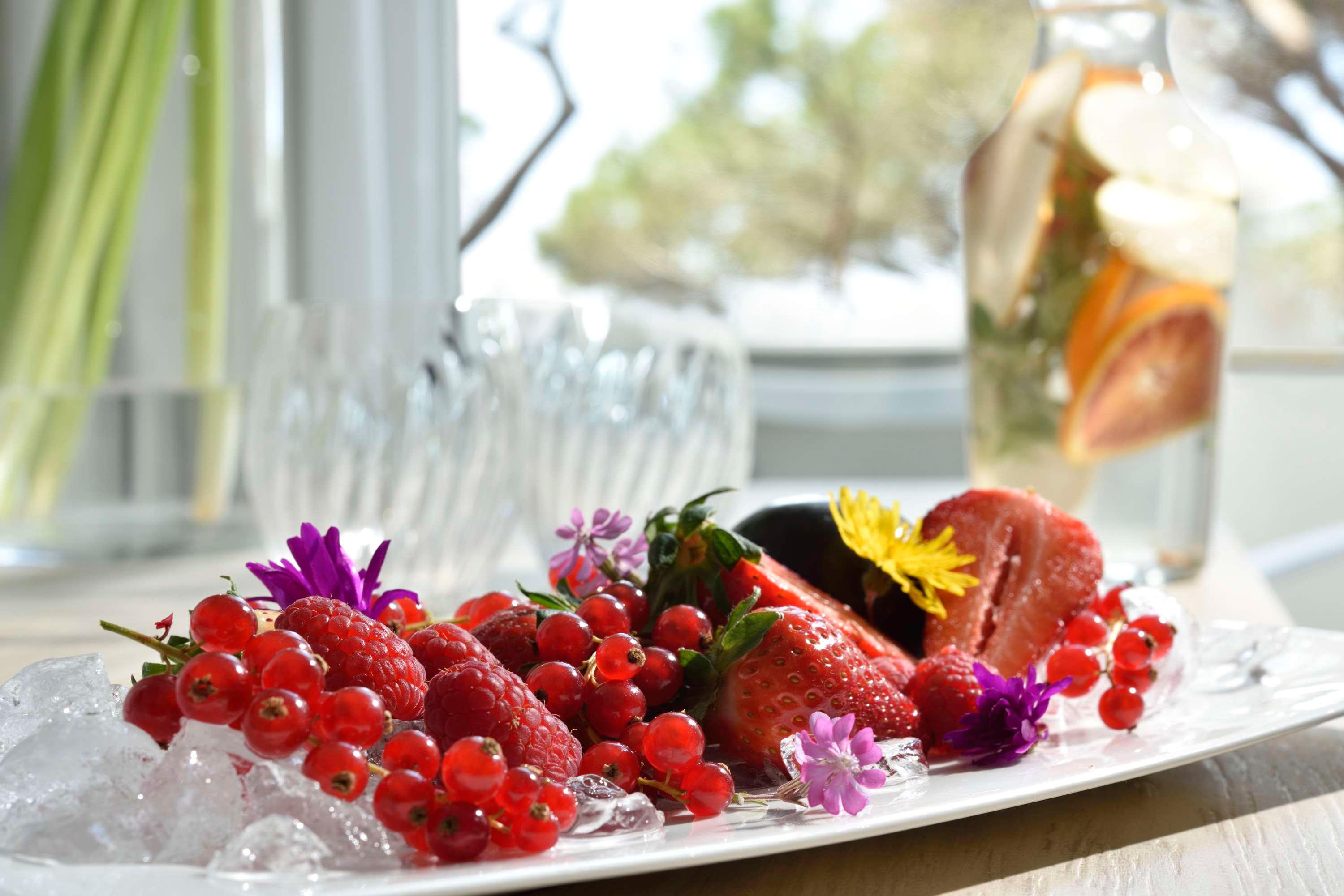 Double or Twin Side Sea View with Balcony