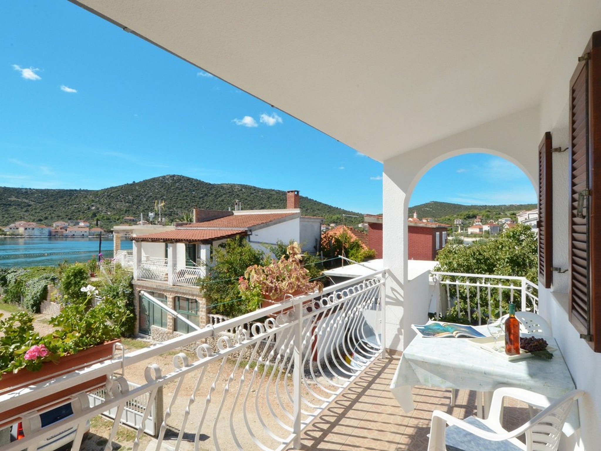 Apartment Capacity 2