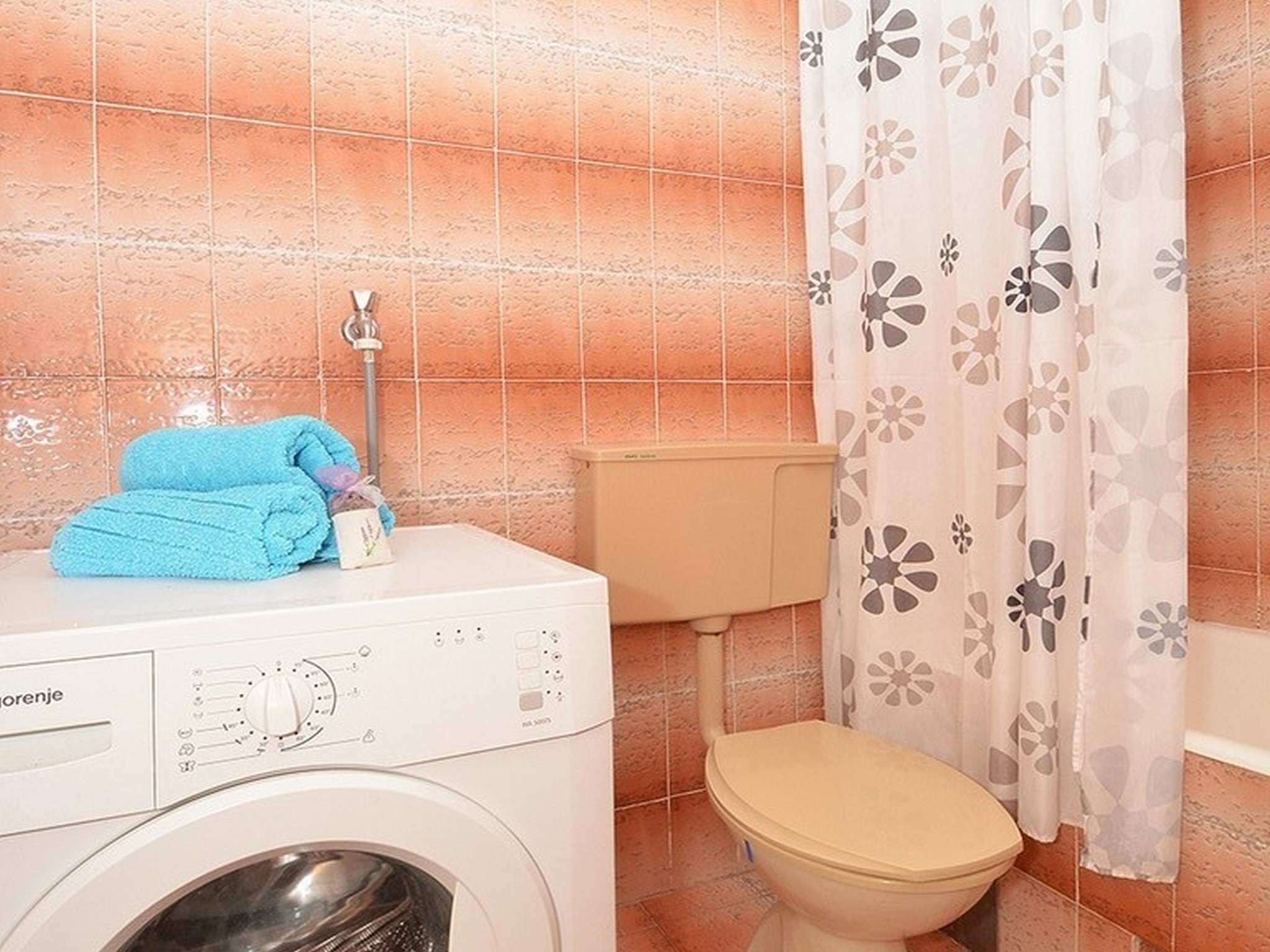 Apartment Capacity 6