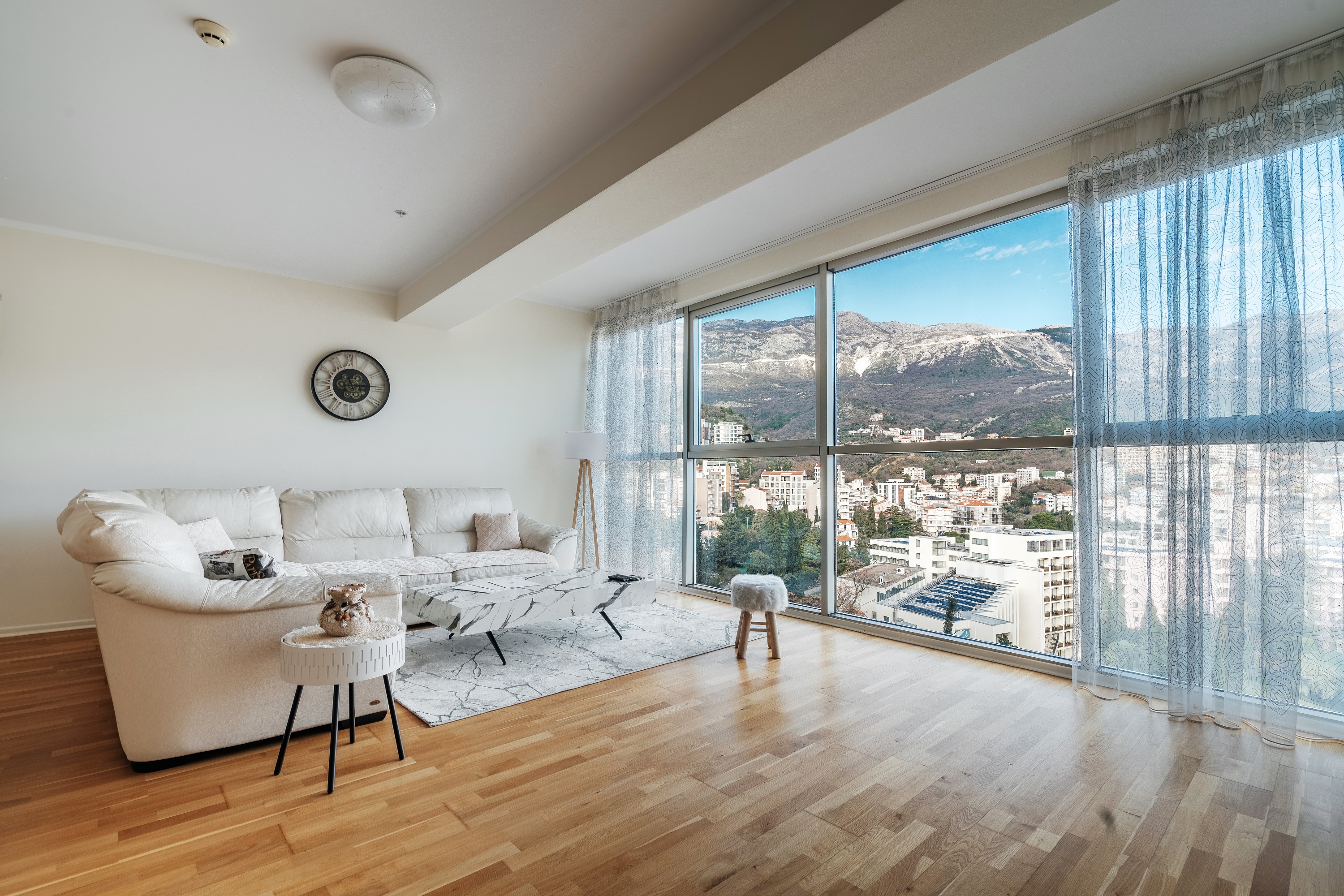 Apartment One Bedroom One Bathroom