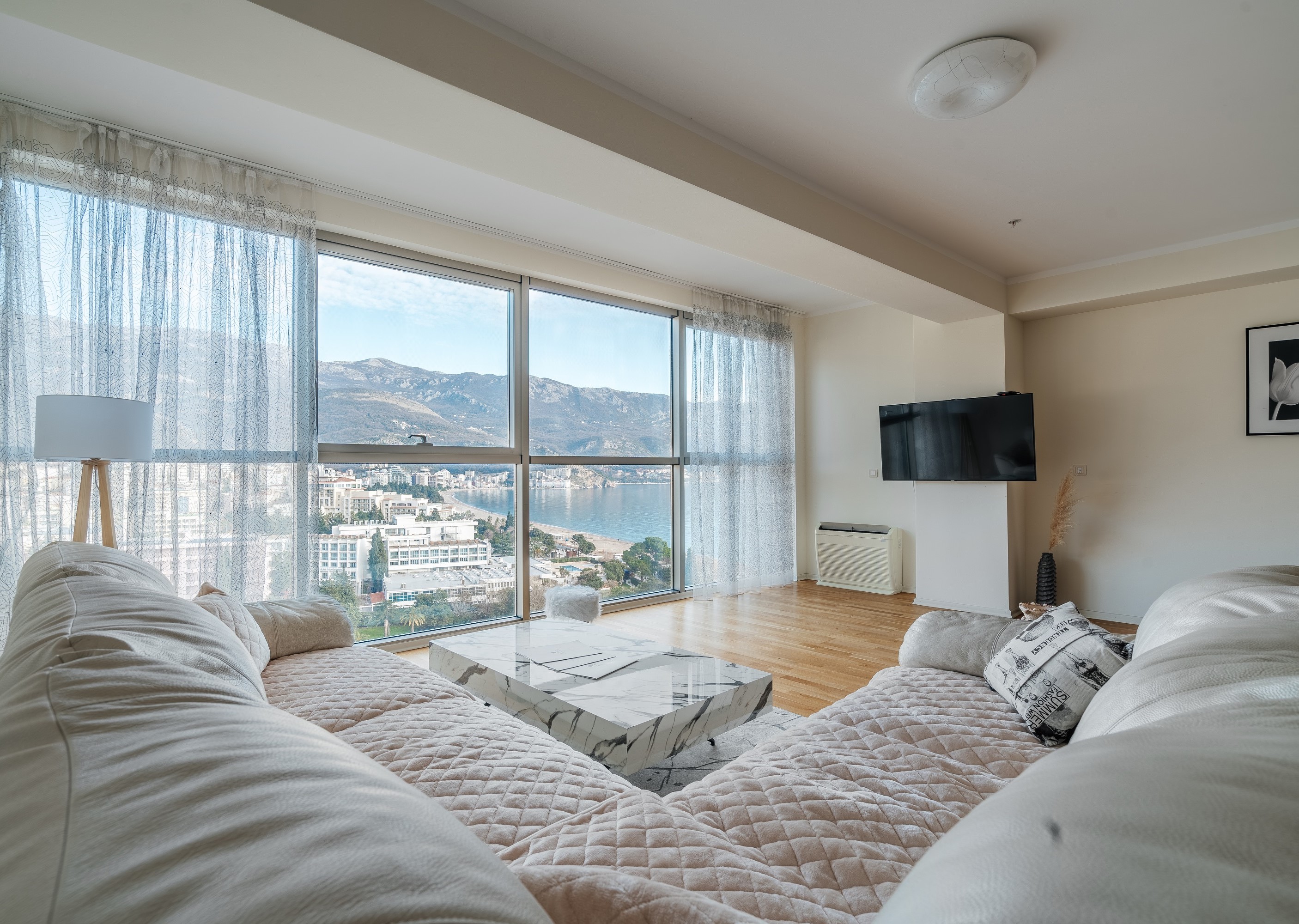 Apartment One Bedroom One Bathroom