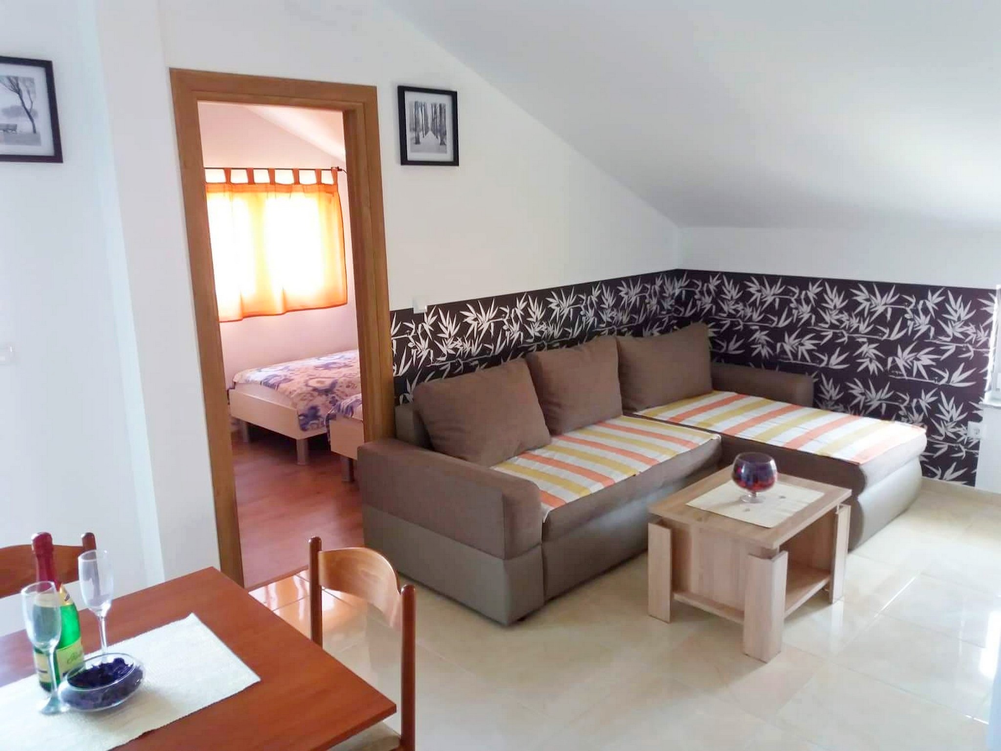 Apartment Capacity 4