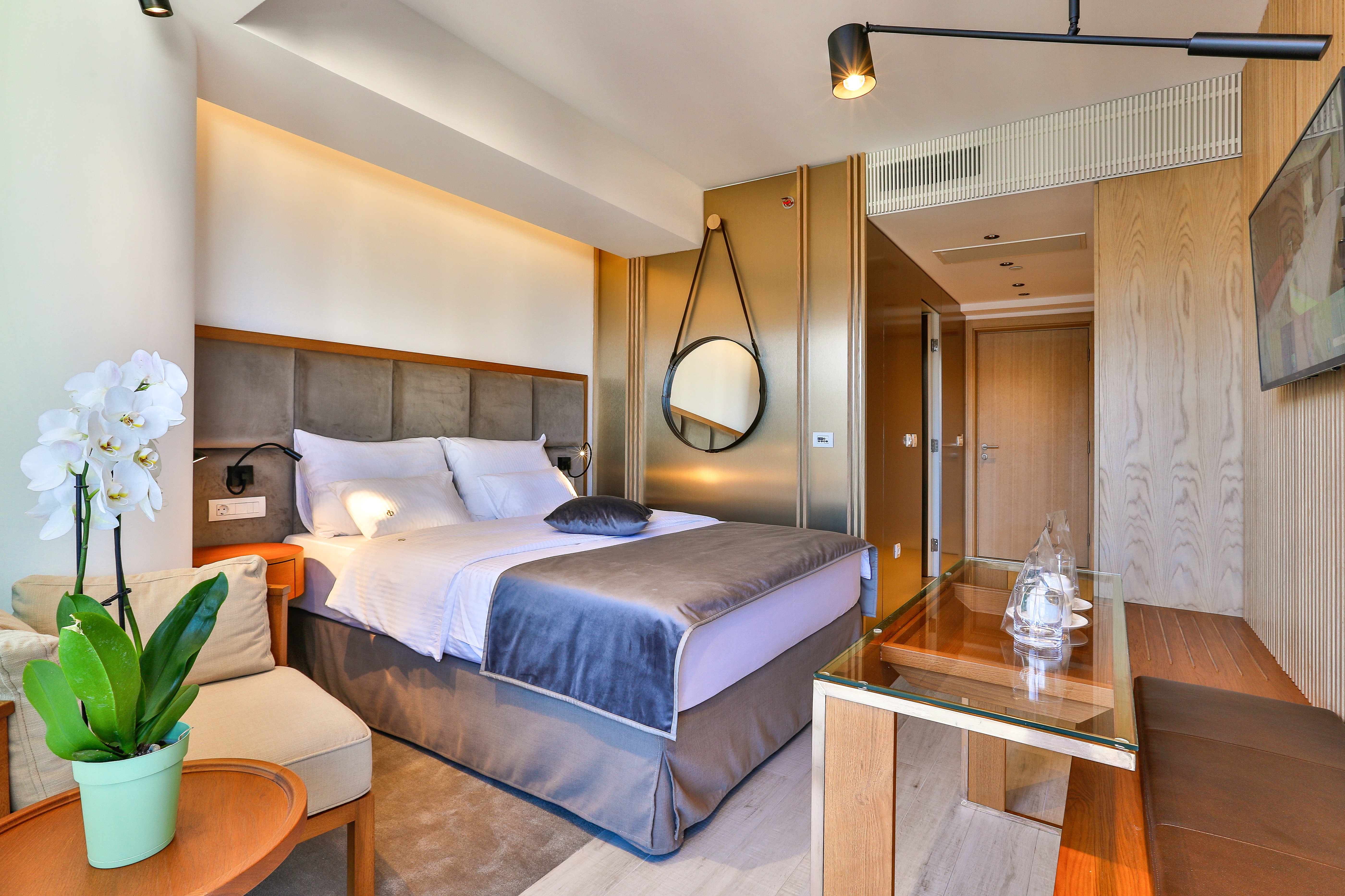 Double or Twin Standard