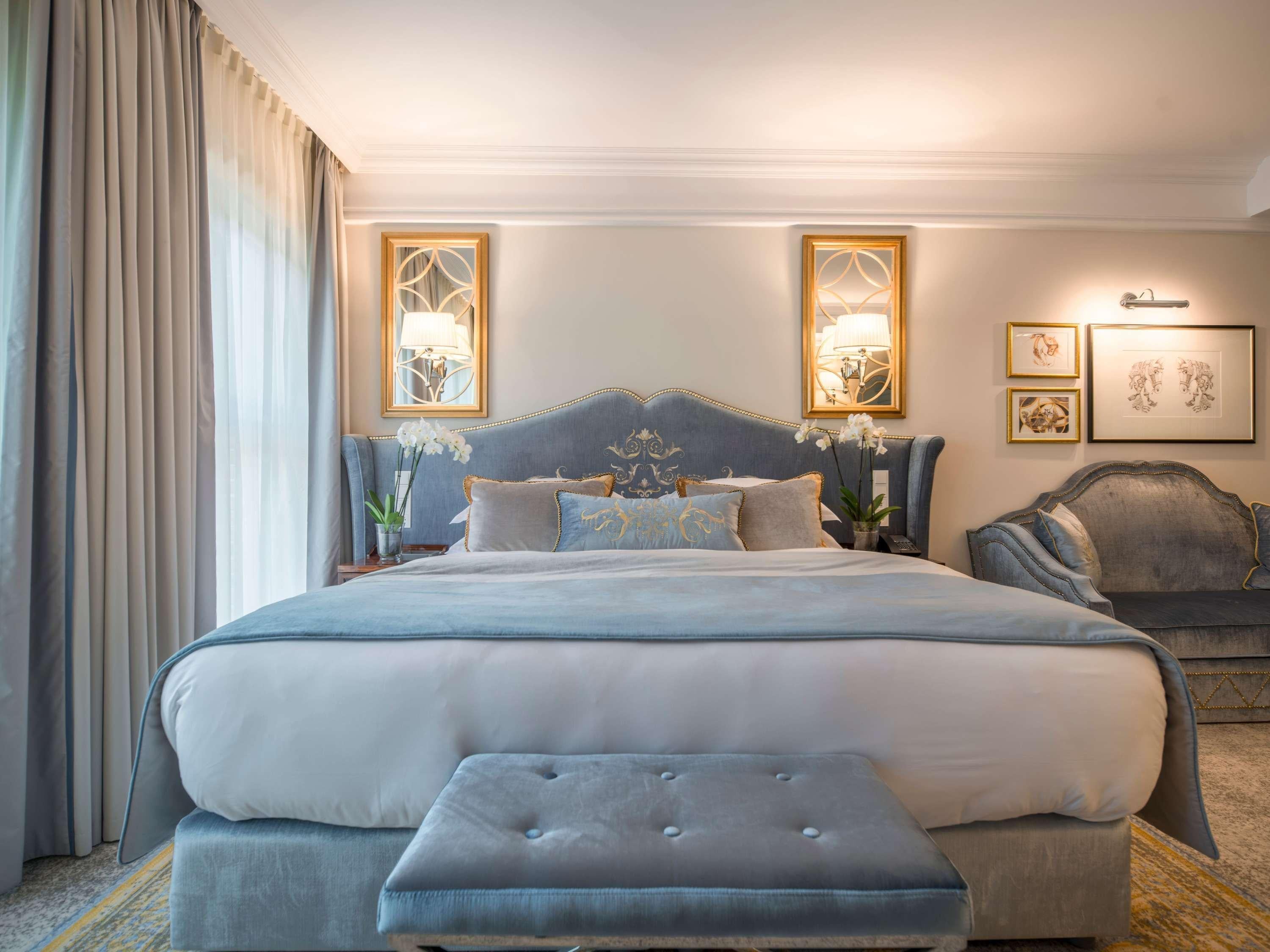 Junior Suite King Size Bed