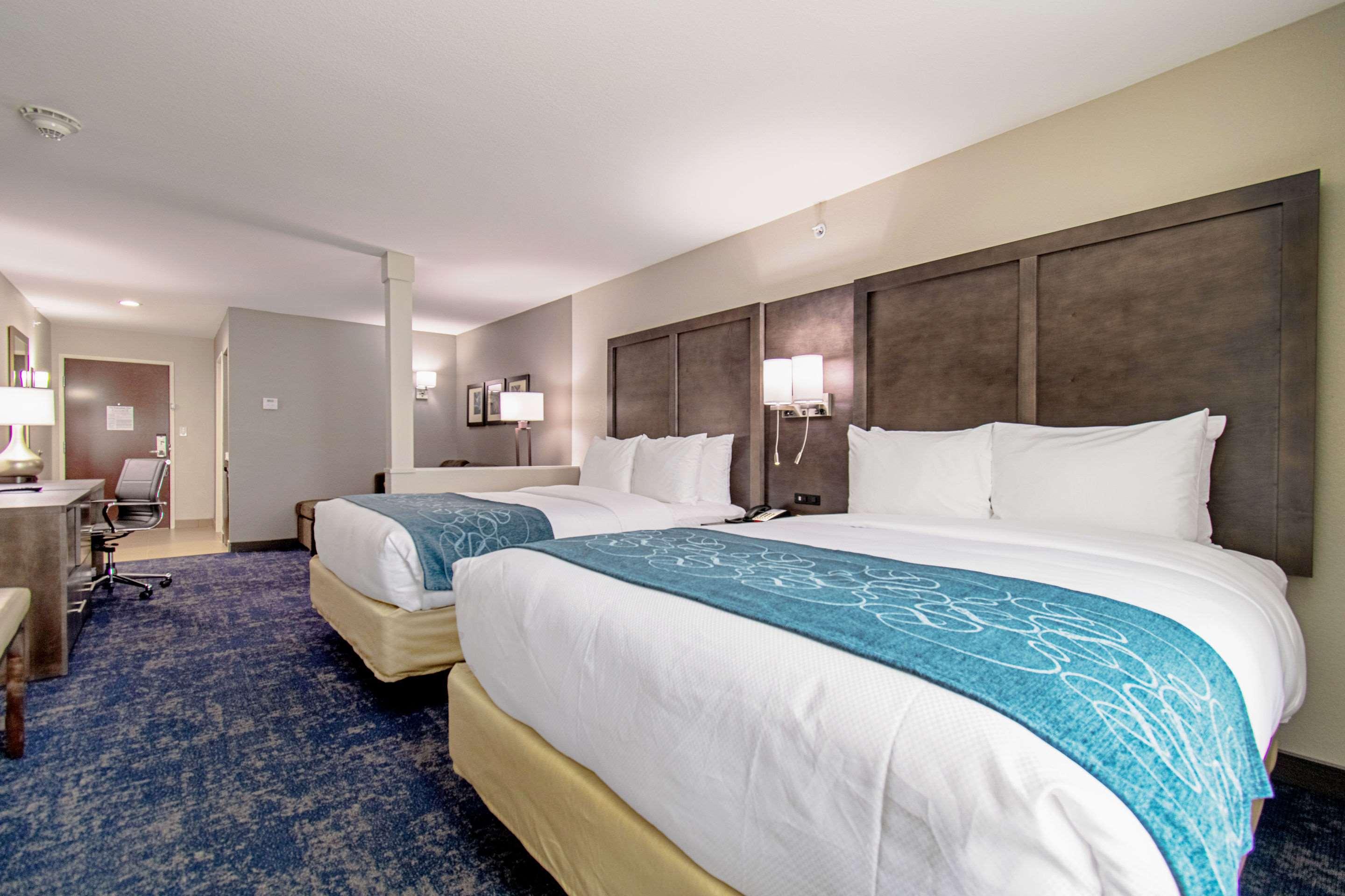 Suite Two Queen Beds