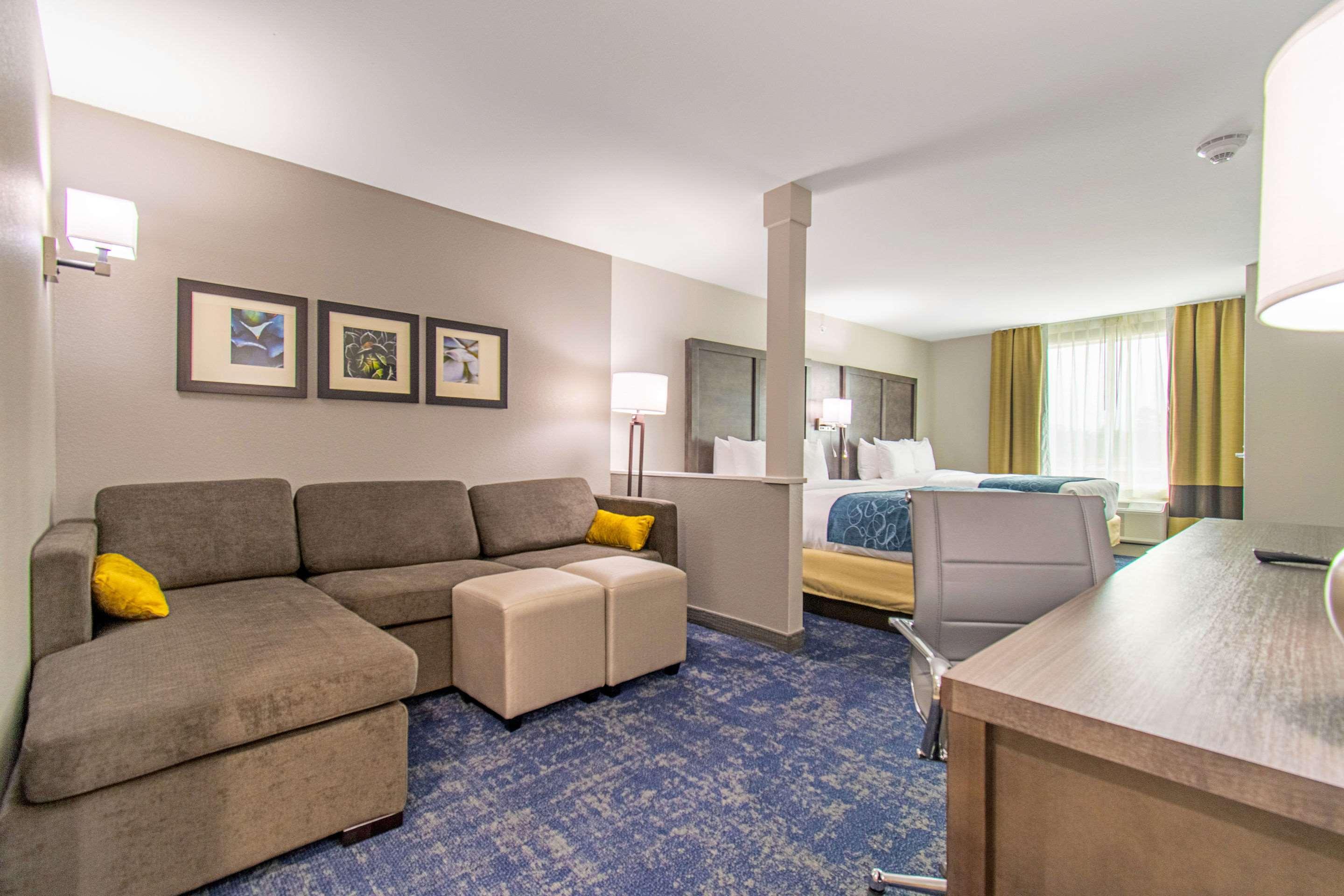 Suite Two Queen Beds