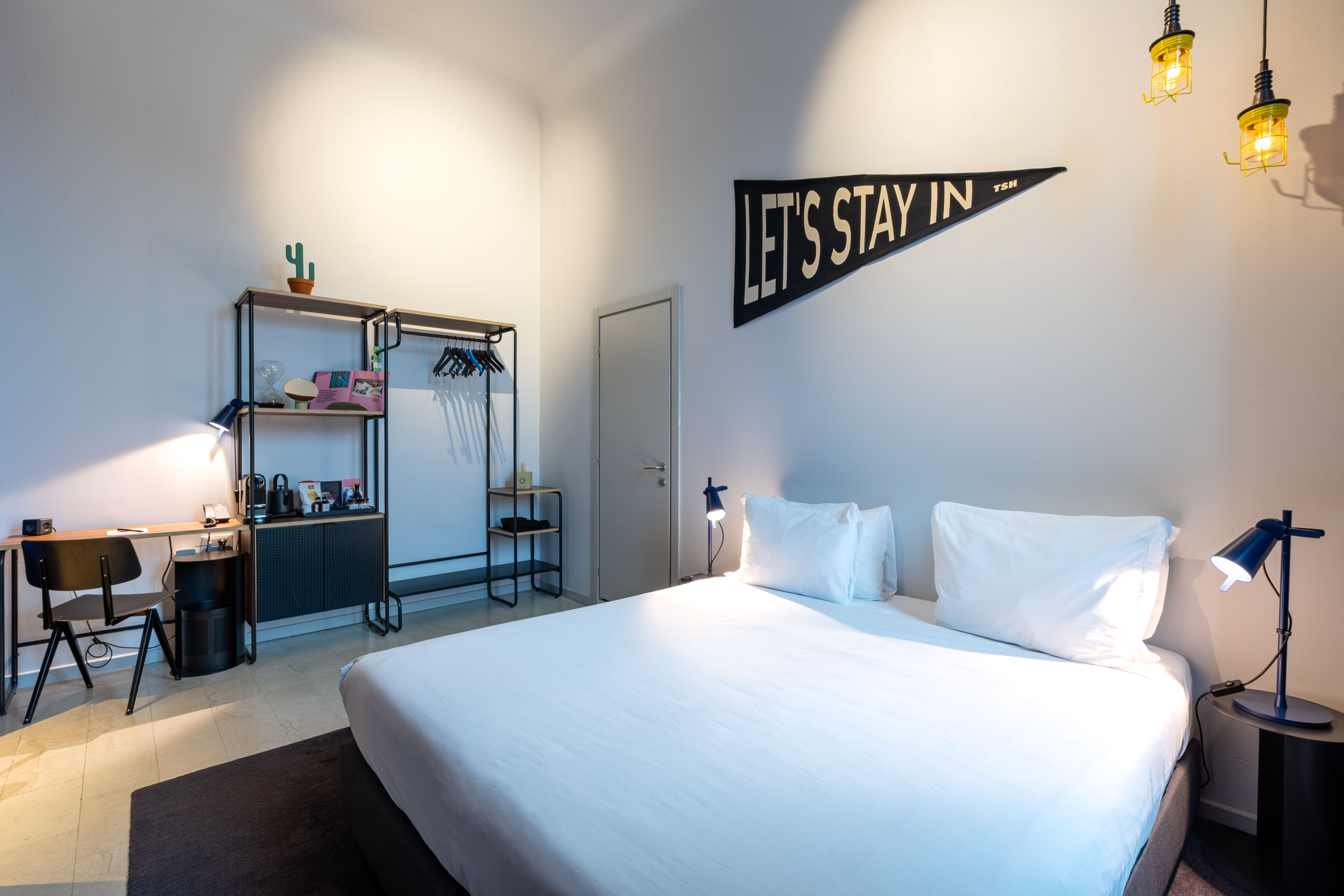 Double or Twin Standard