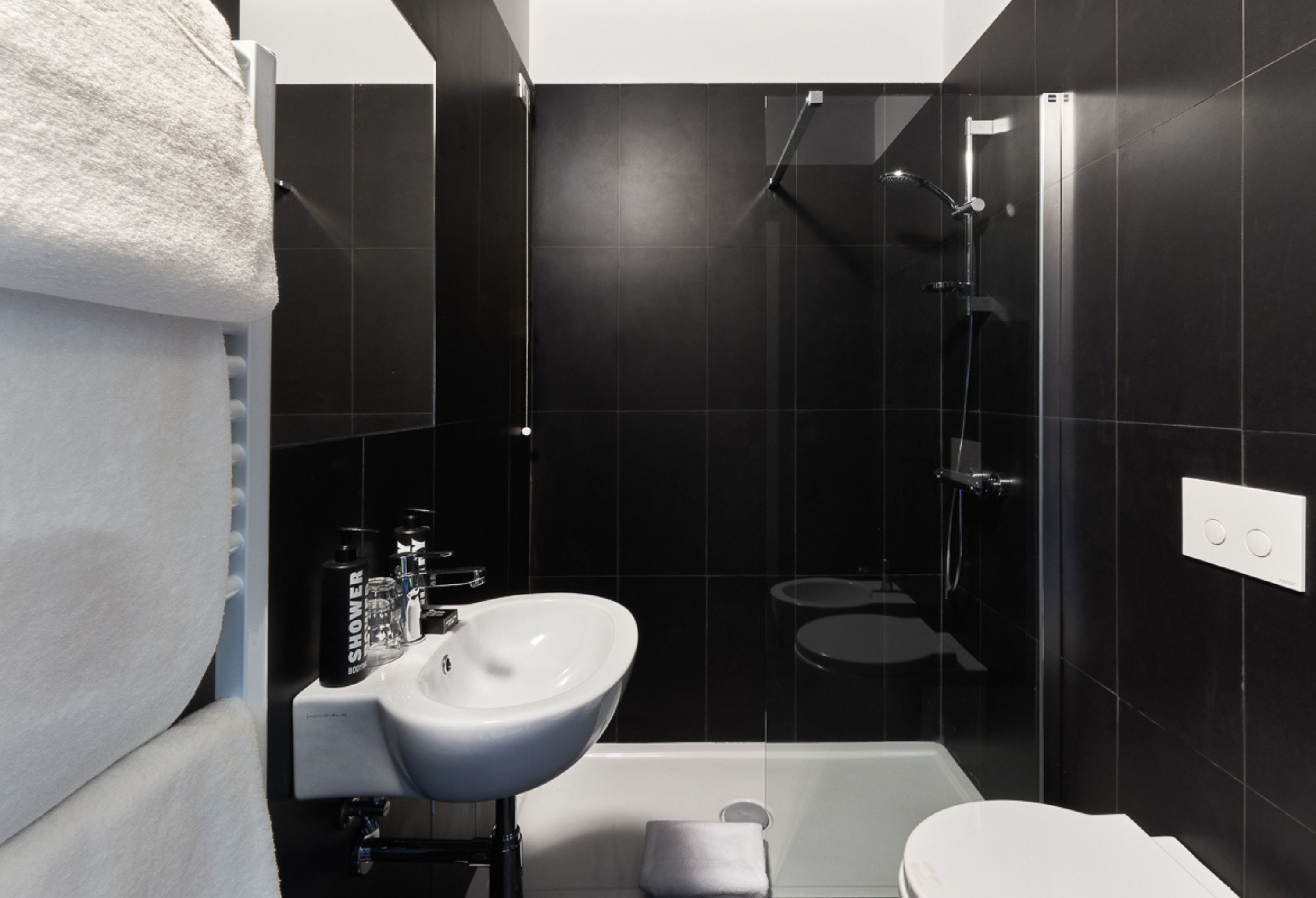 Double Queen Size Bed