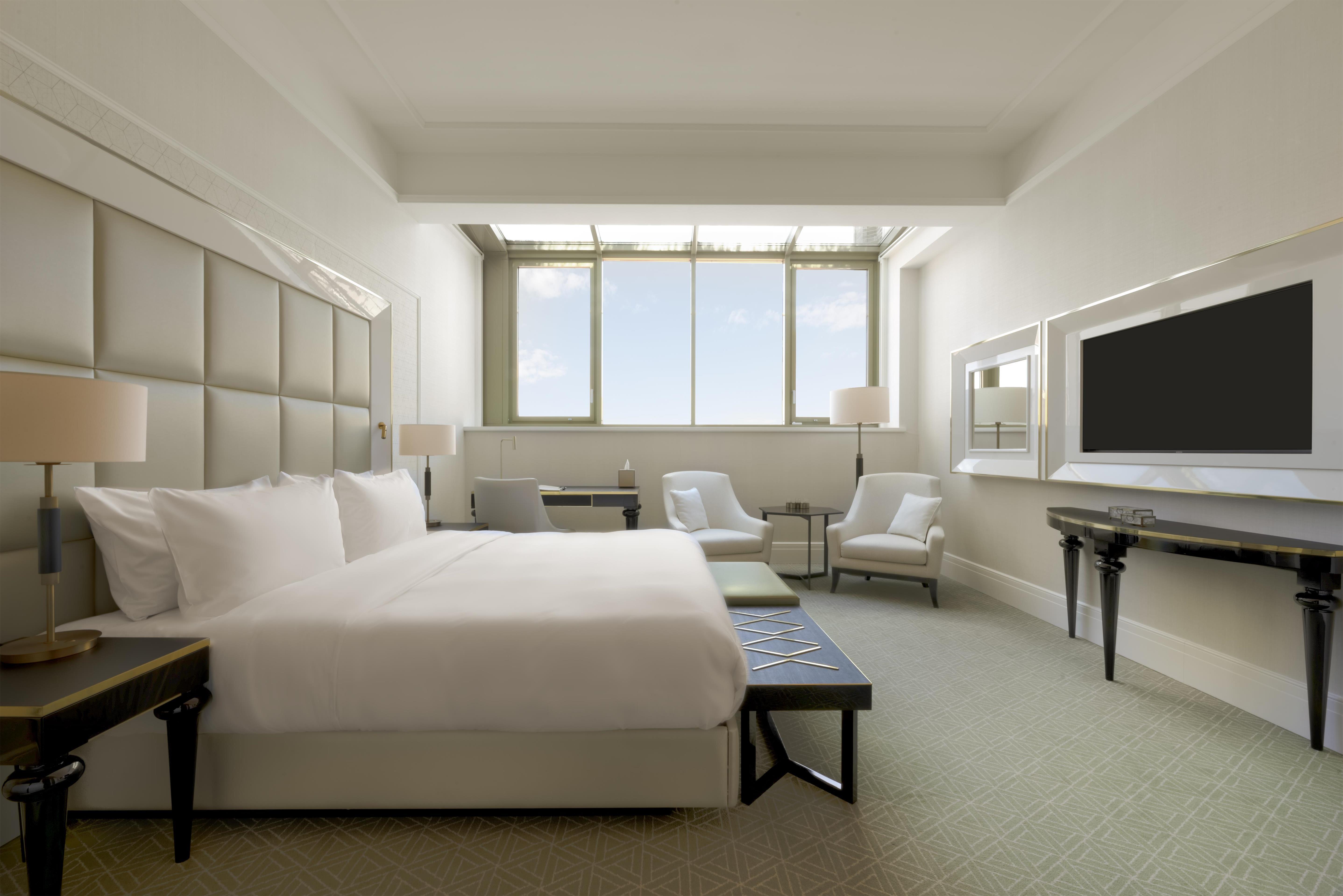 Double Deluxe King Bed