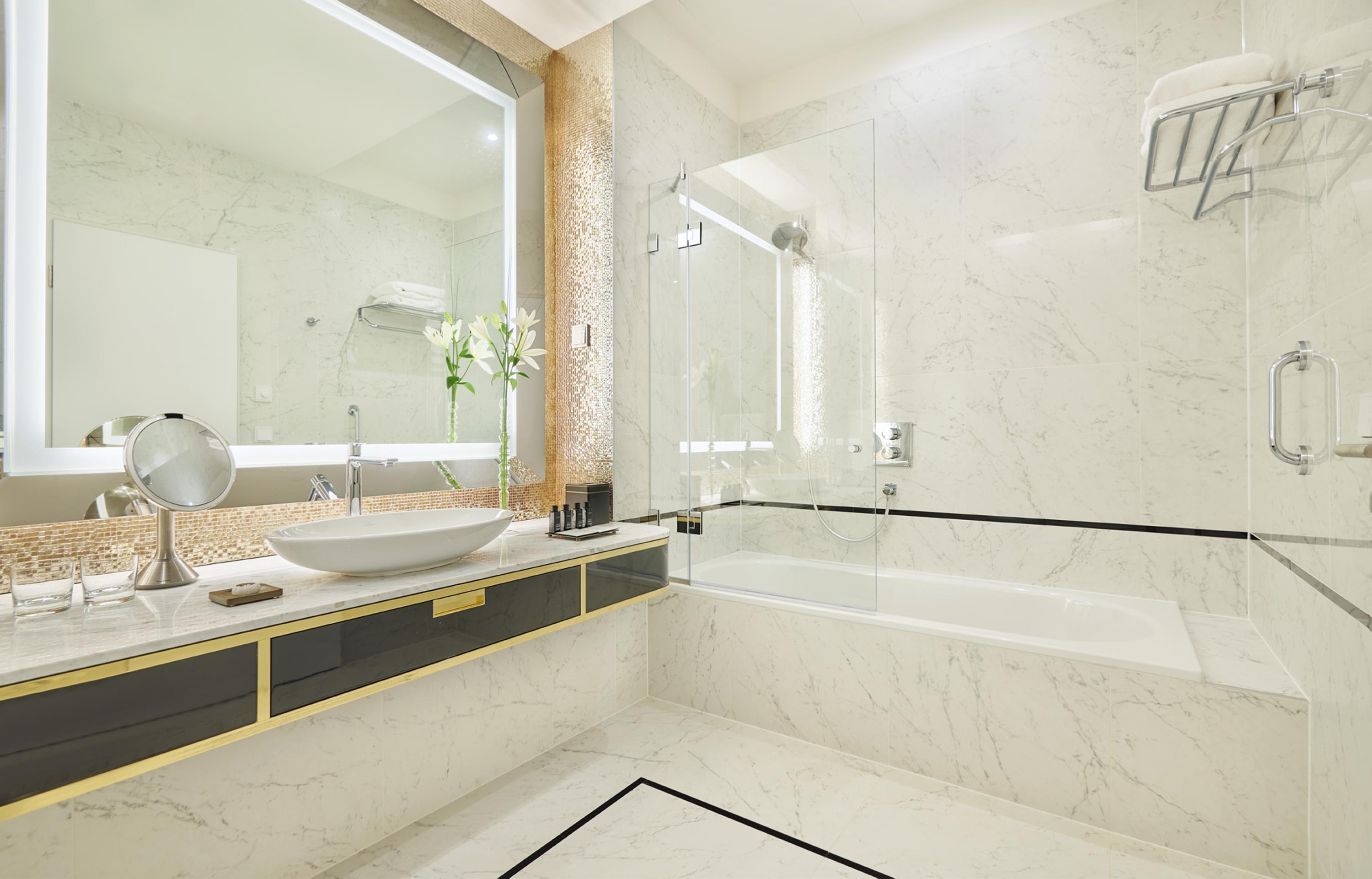 Double Deluxe City View