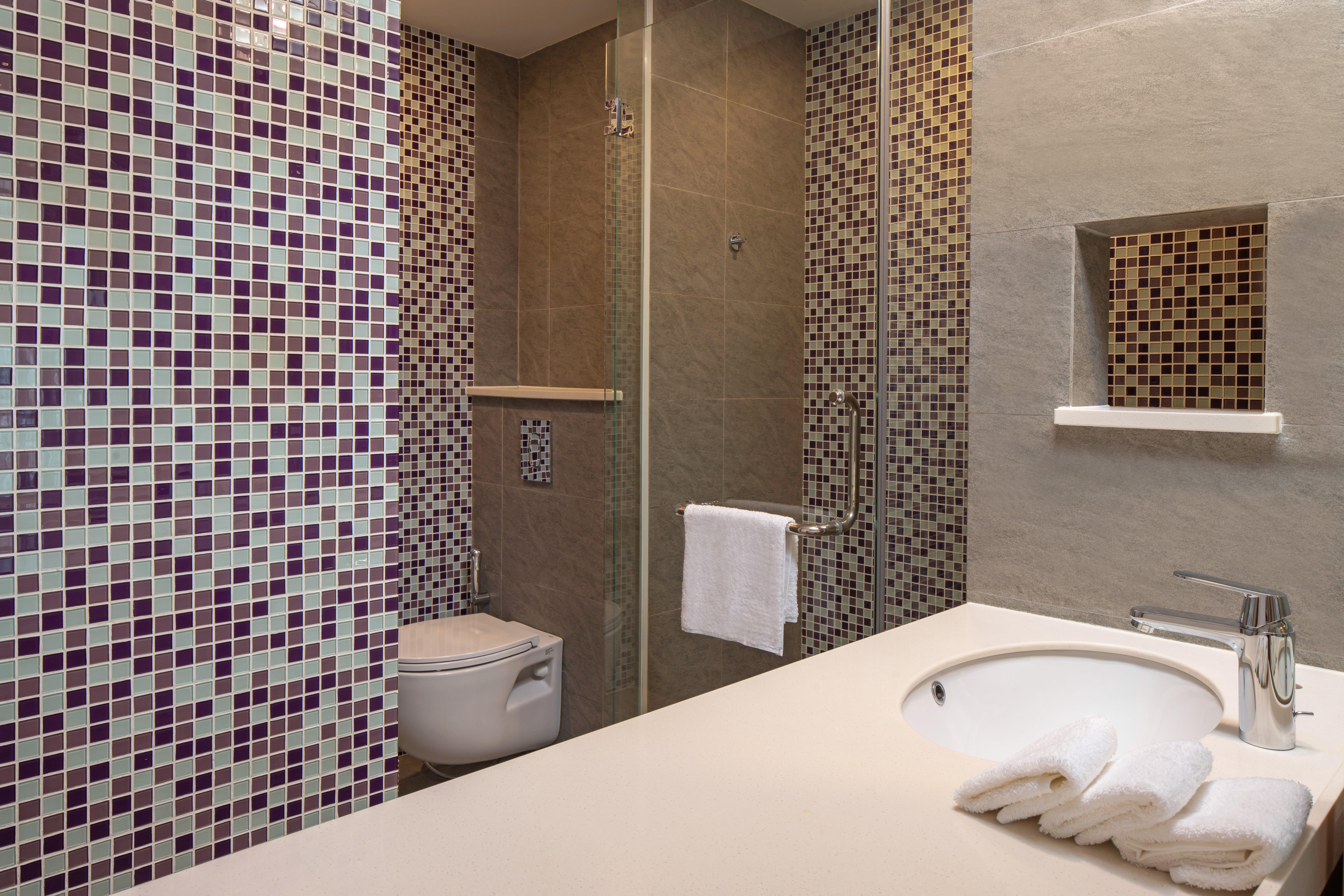 Double City View King Bed