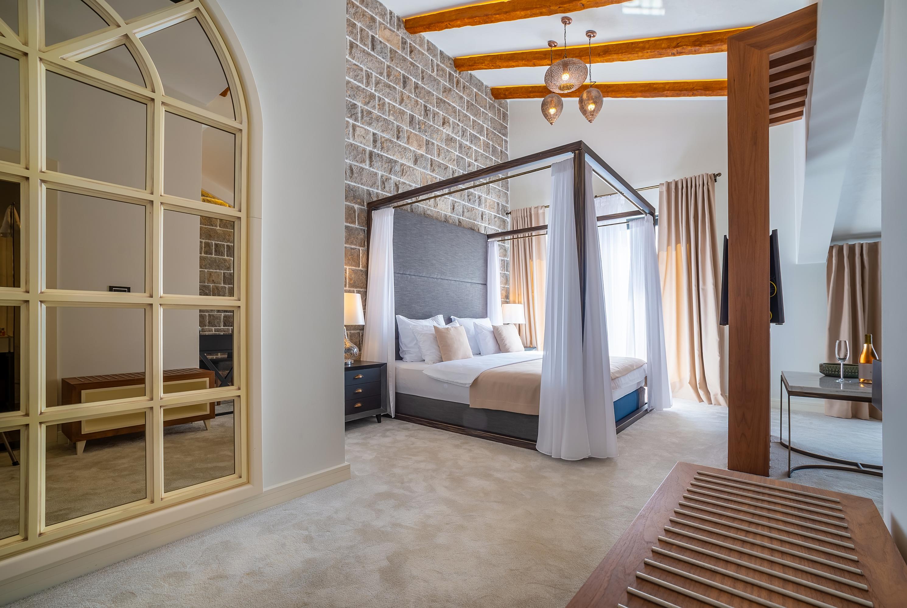 Double Superior King Bed