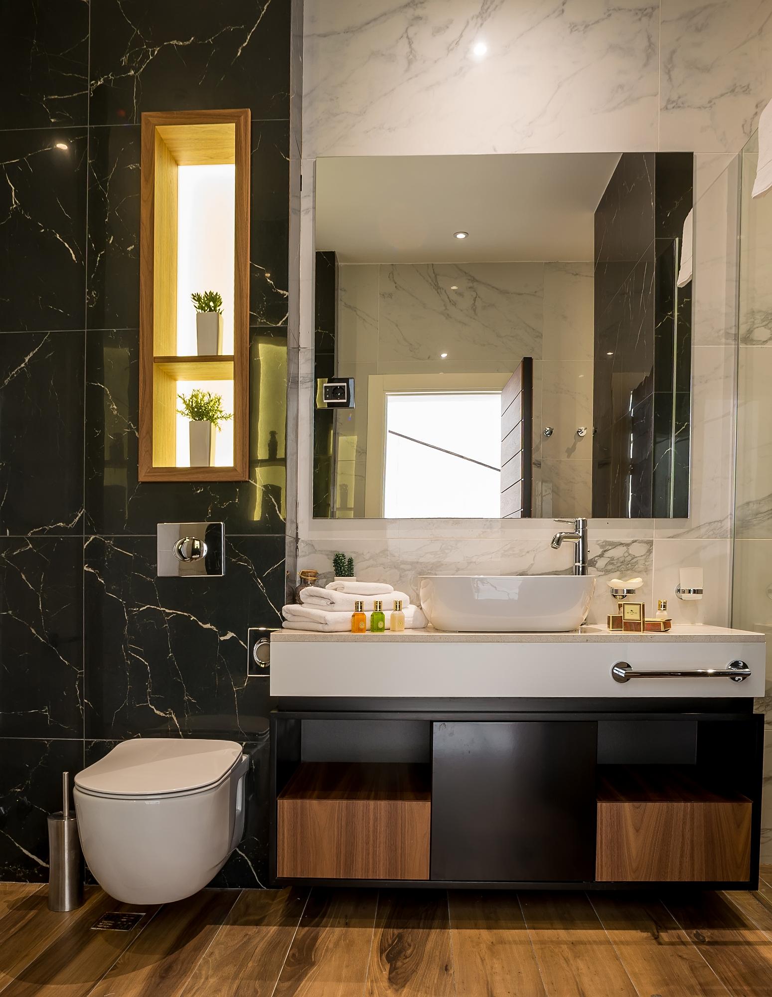 Double Superior King Bed