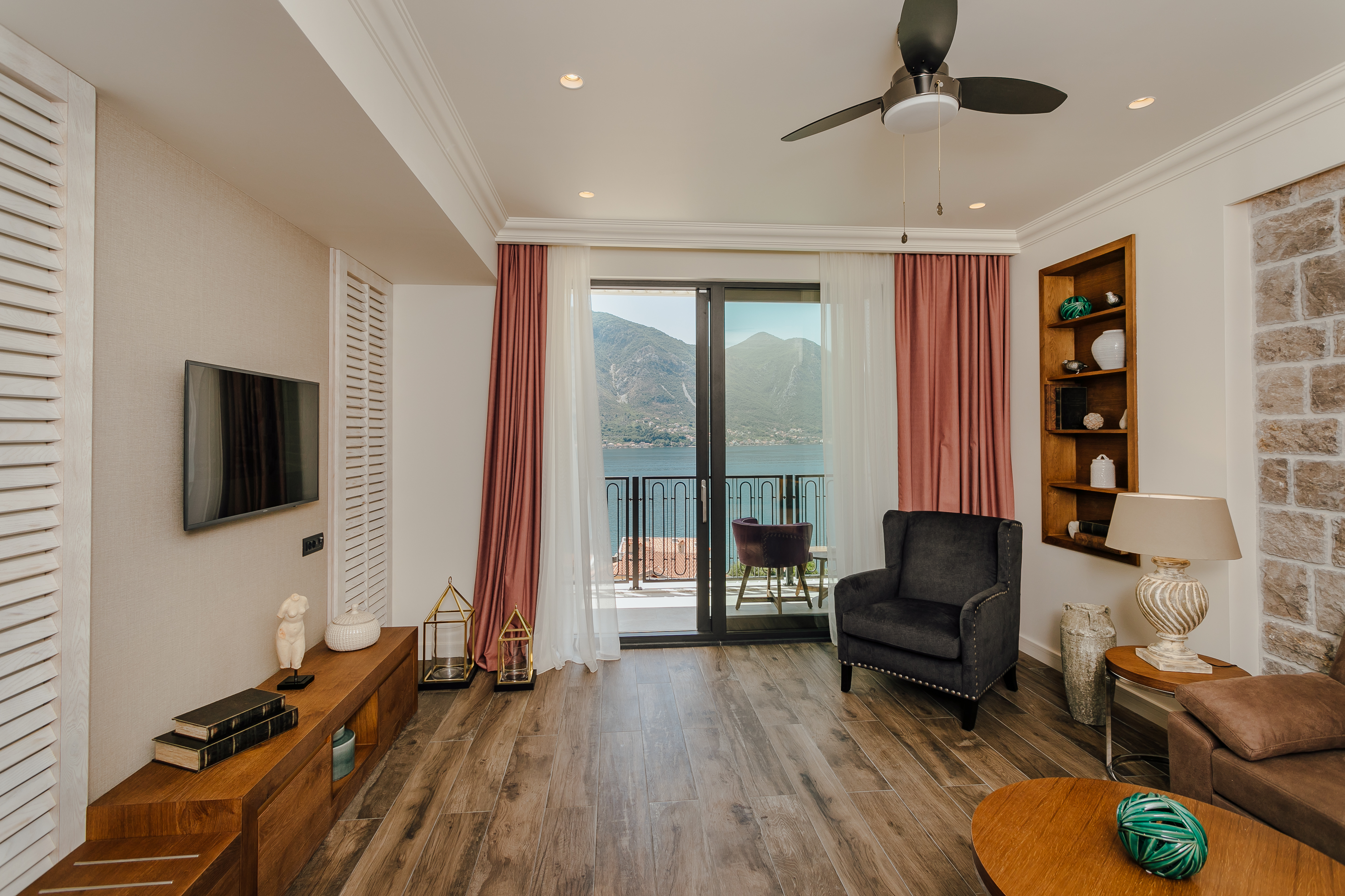 Apartment Deluxe One Bedroom