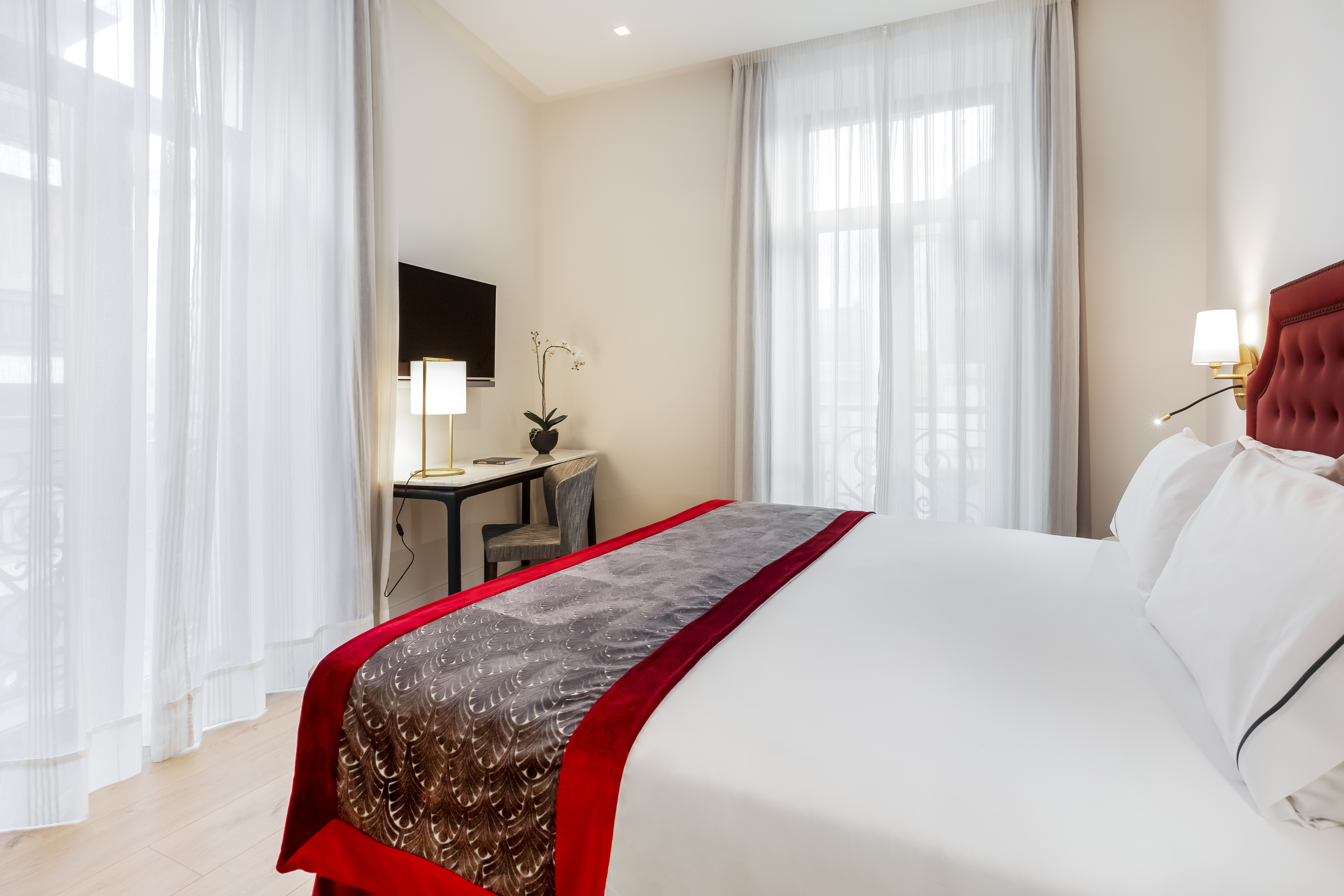 Double or Twin Standard