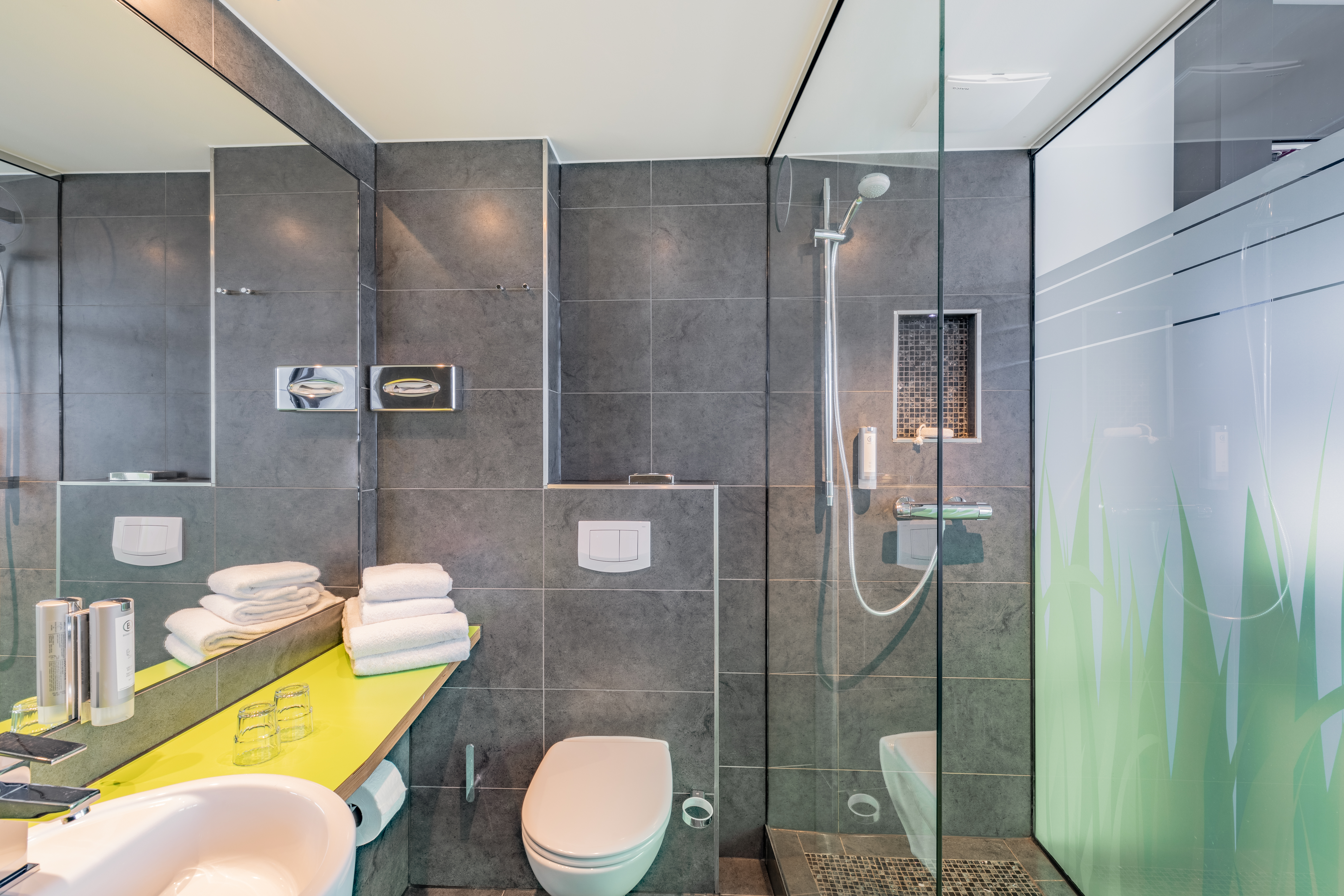 Double Premium Queen Bed