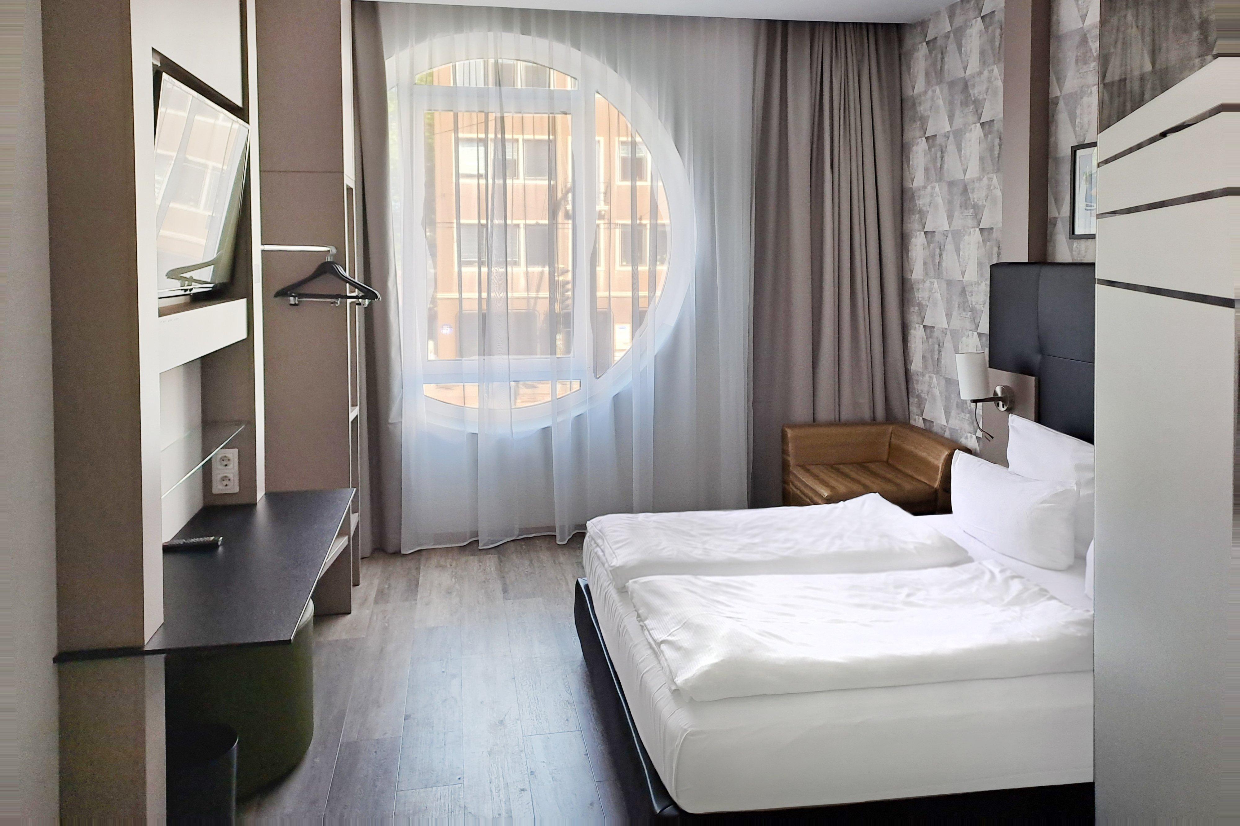 Double Queen Size Bed