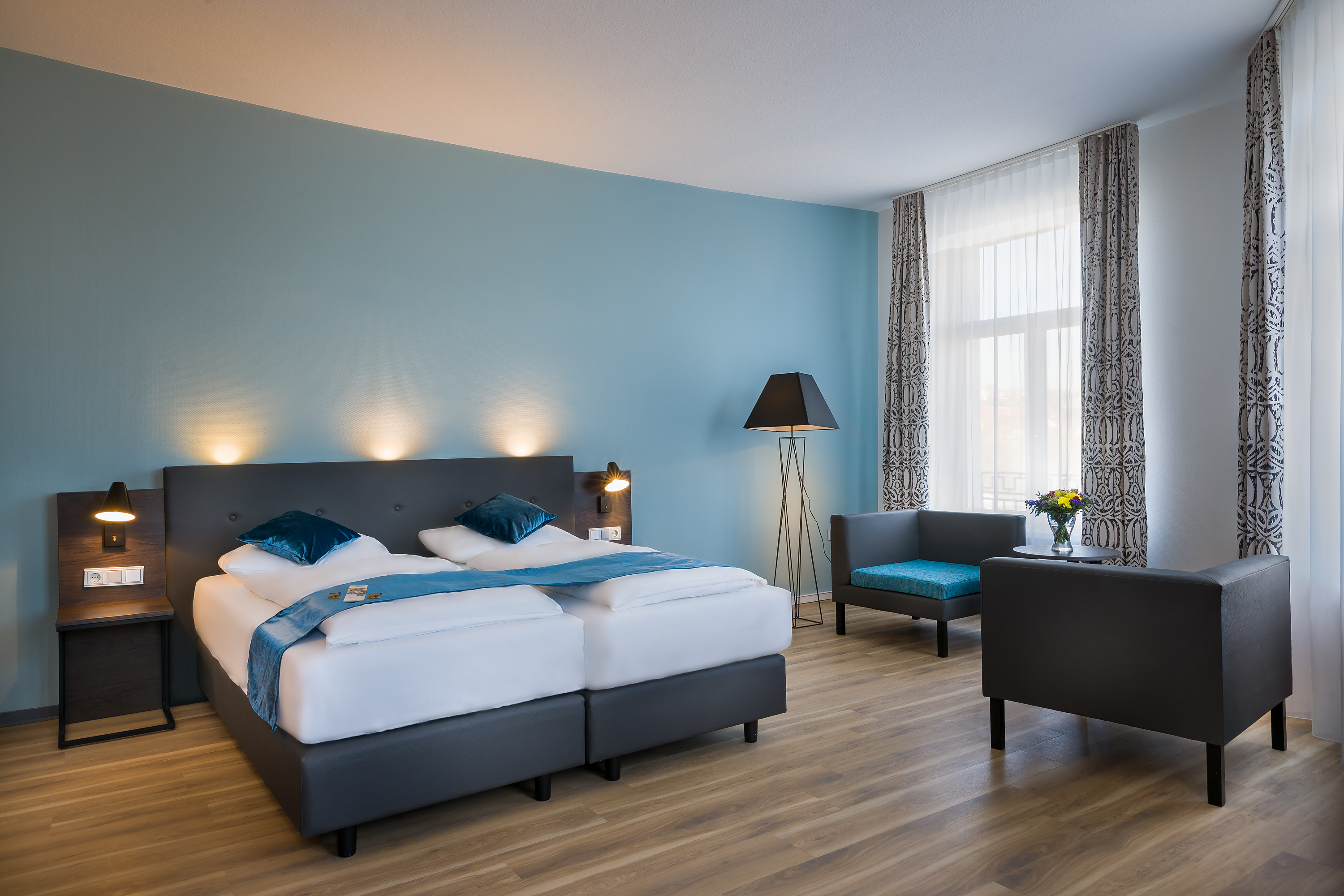 Triple Three Beds