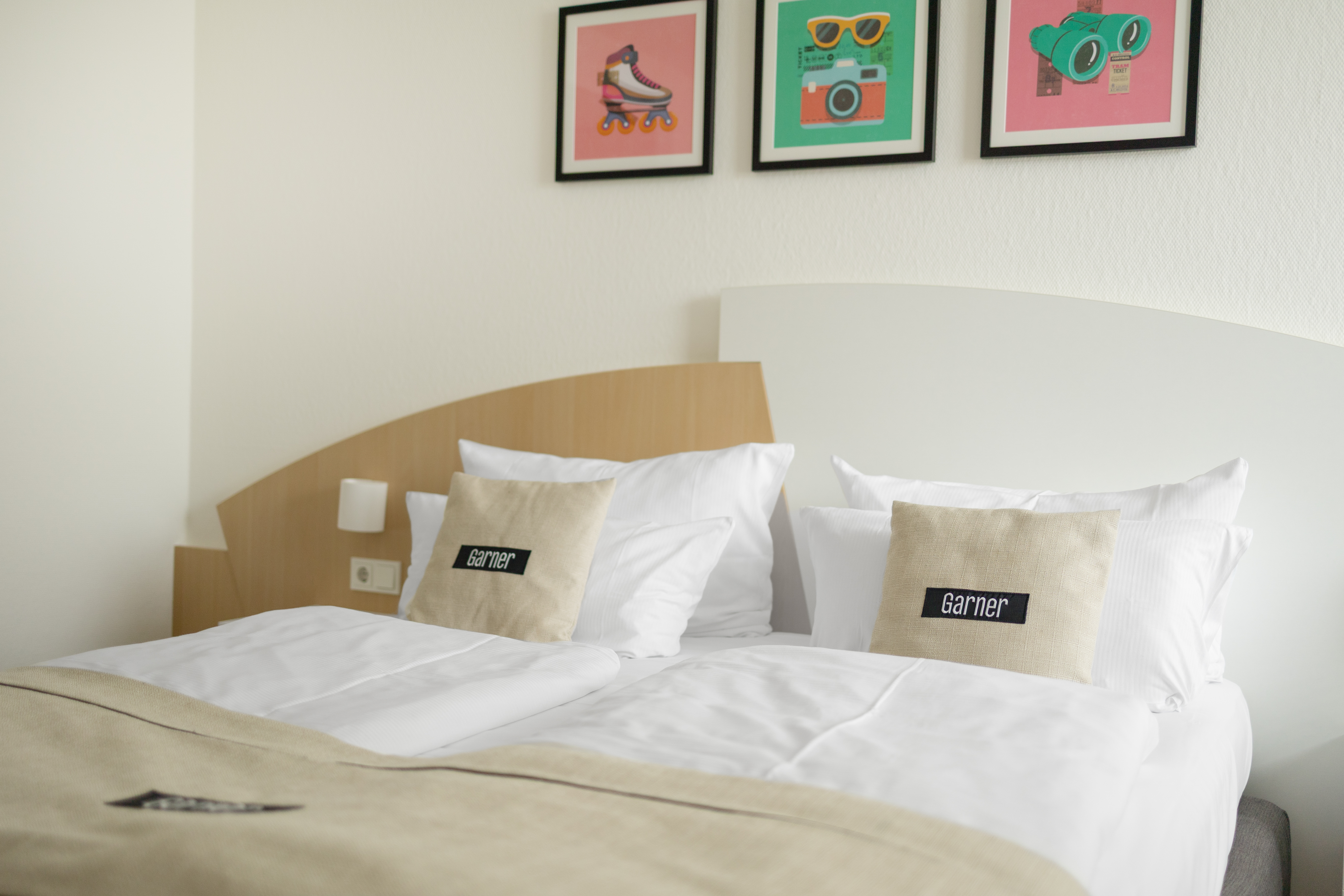 Double Queen Size Bed