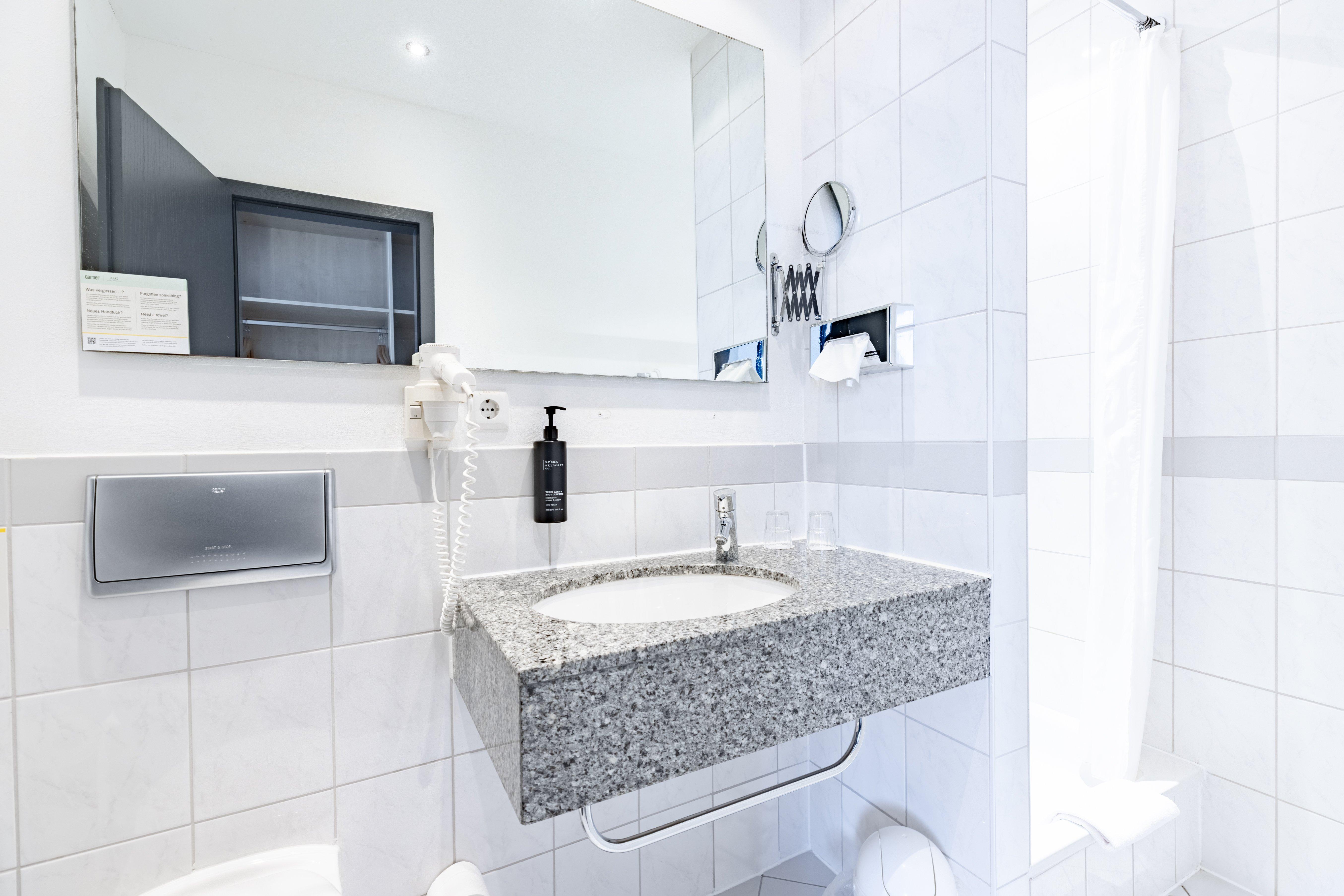 Double or Twin Standard