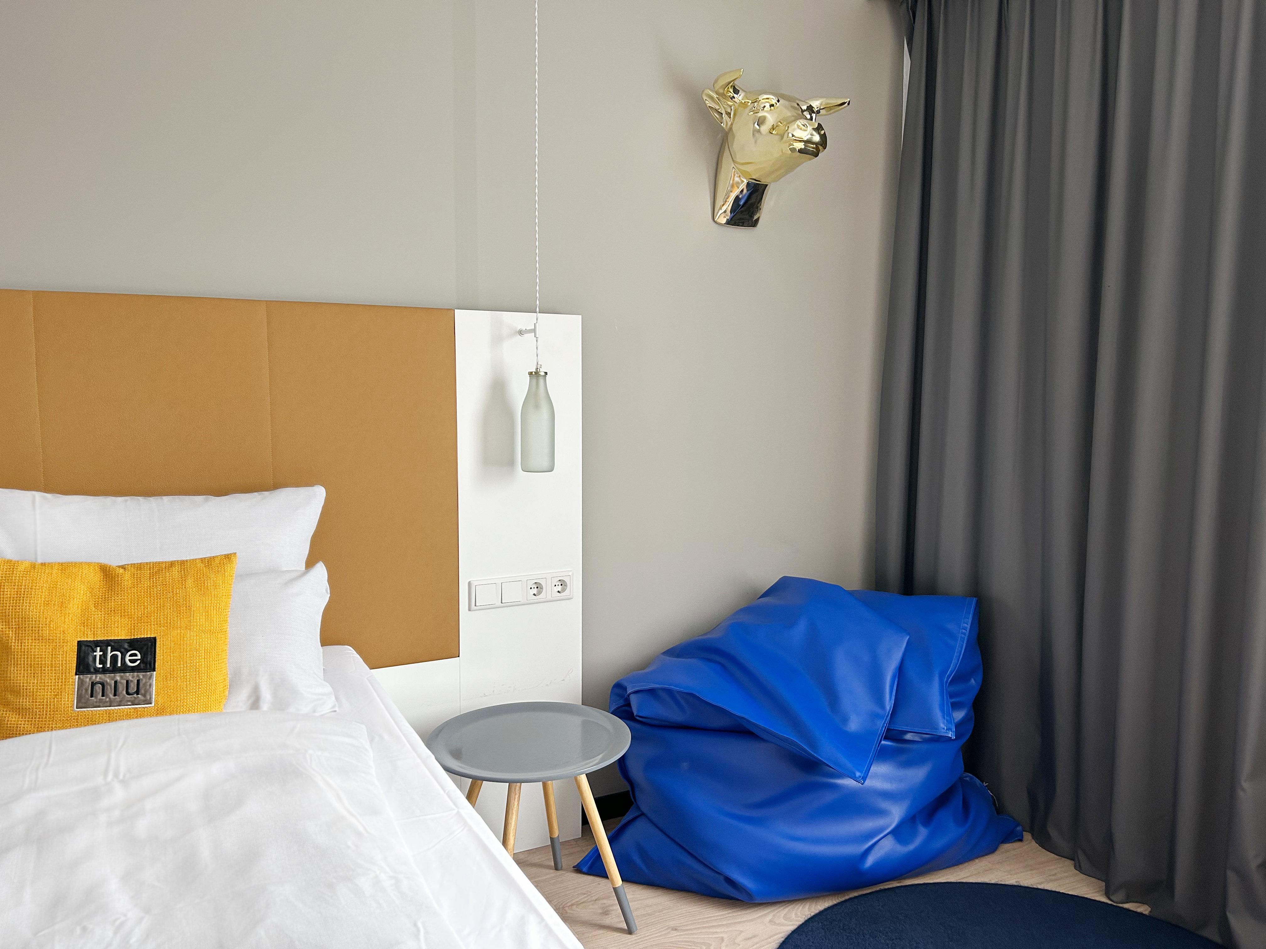 Double Queen Size Bed