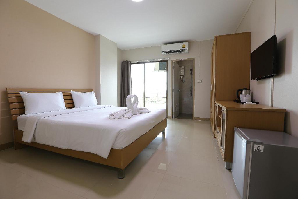 Double or Twin Standard