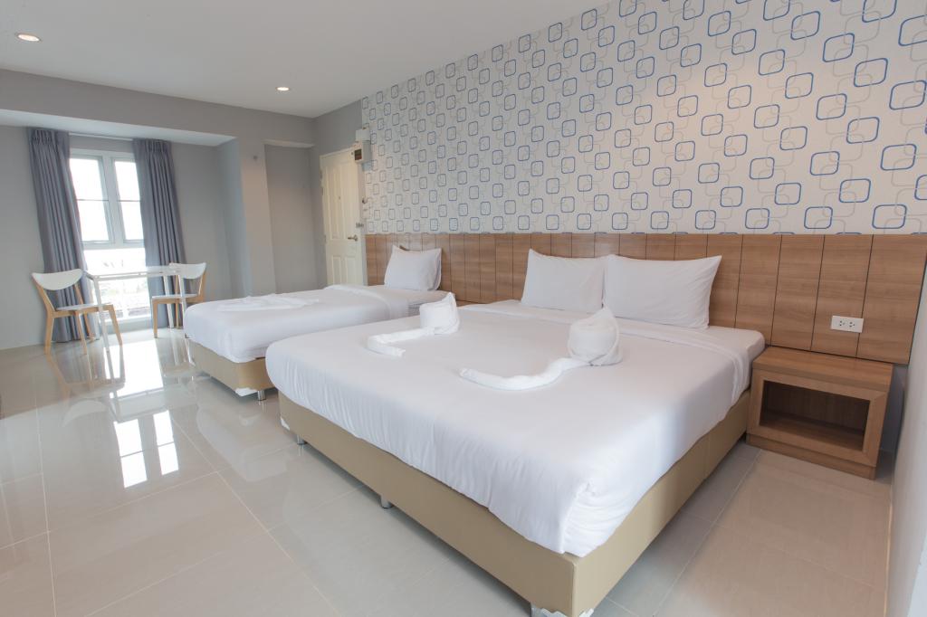 Family Room Capacity 3