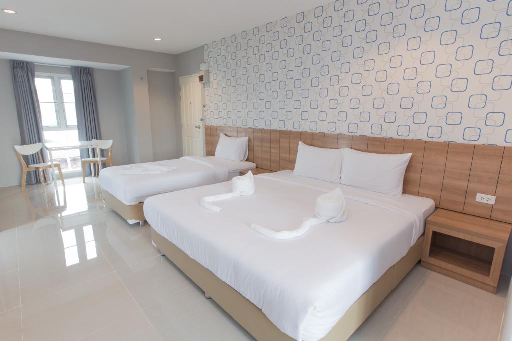 Family Room Capacity 3