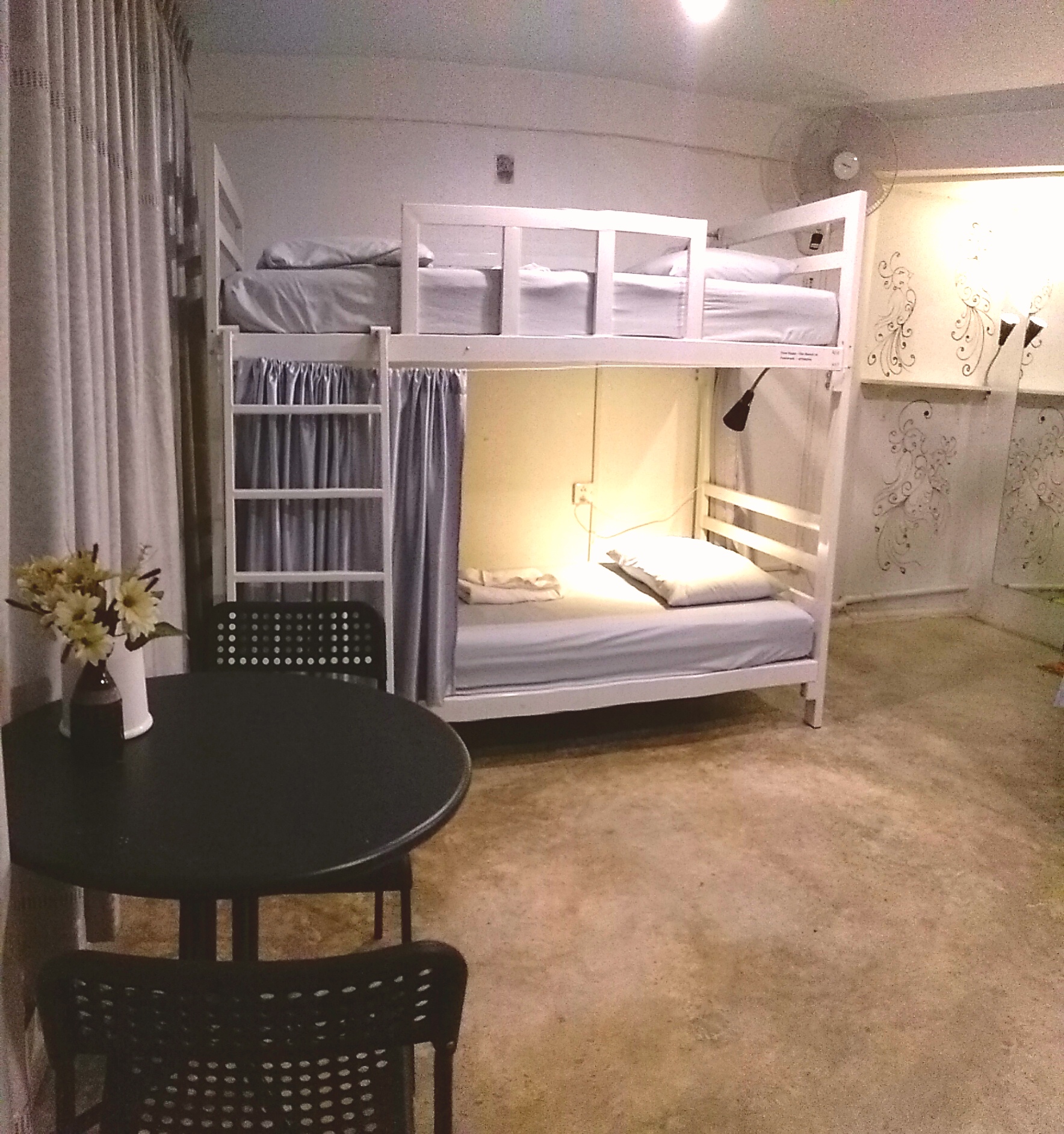 Bed in Dormitory Bunk Bed