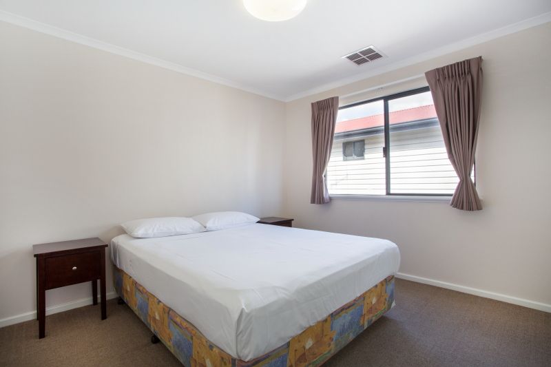 Cabin Deluxe Two Bedroom