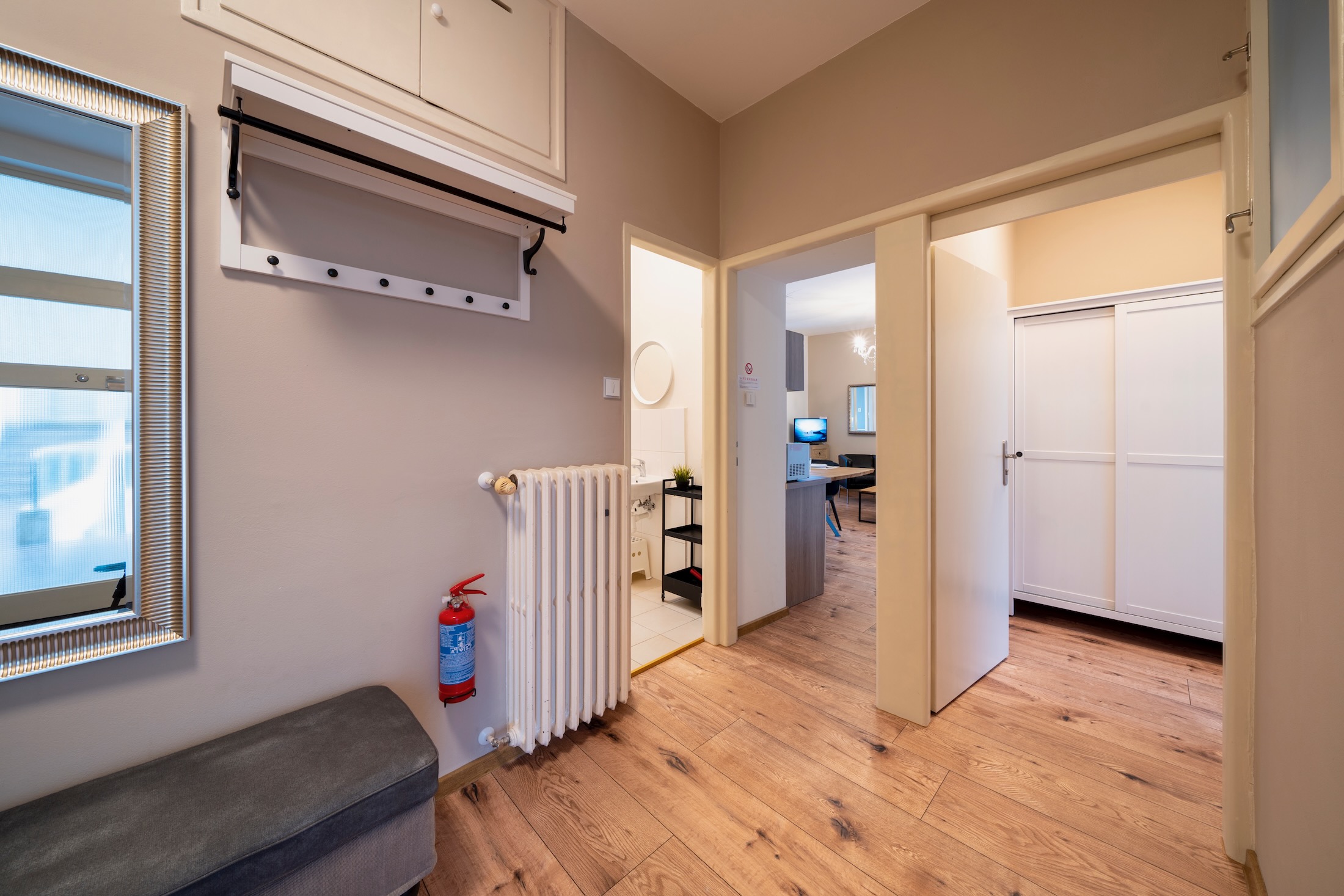 Apartment Four Bedrooms Two Bathrooms