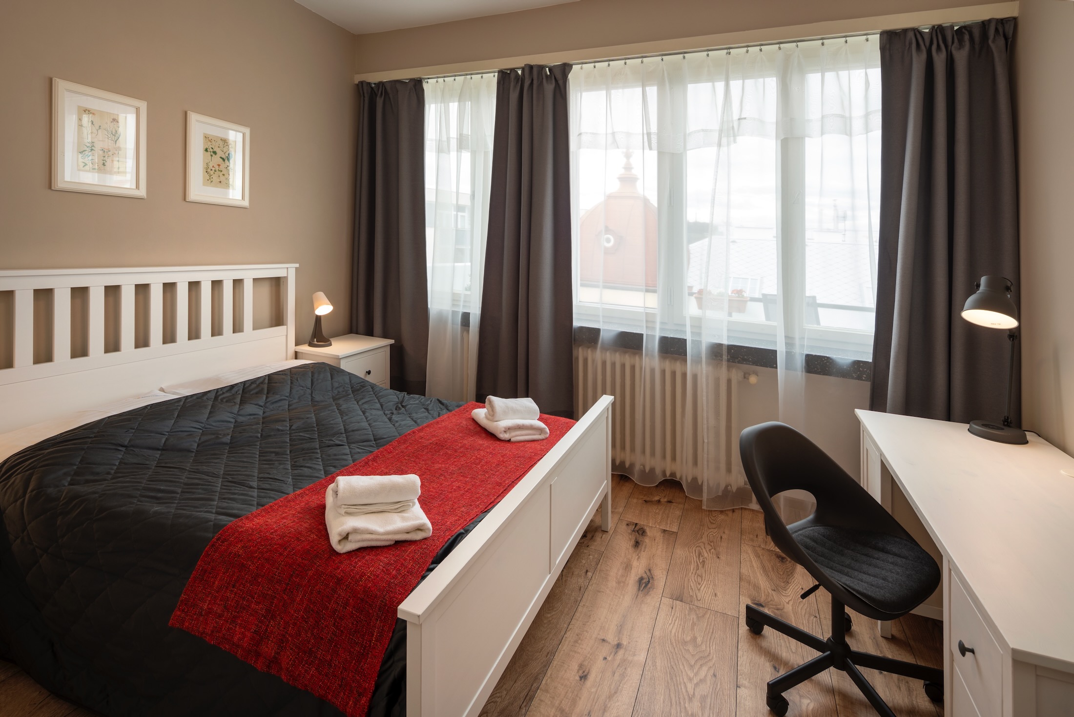 Apartment Four Bedrooms Two Bathrooms