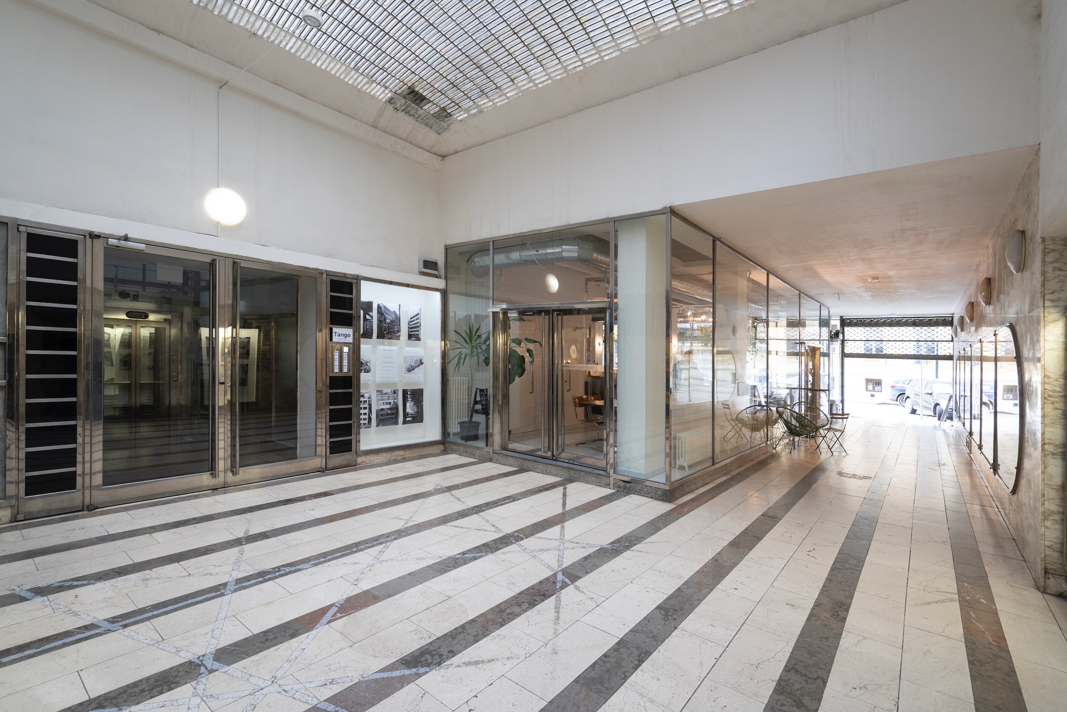 Apartment Four Bedrooms Two Bathrooms