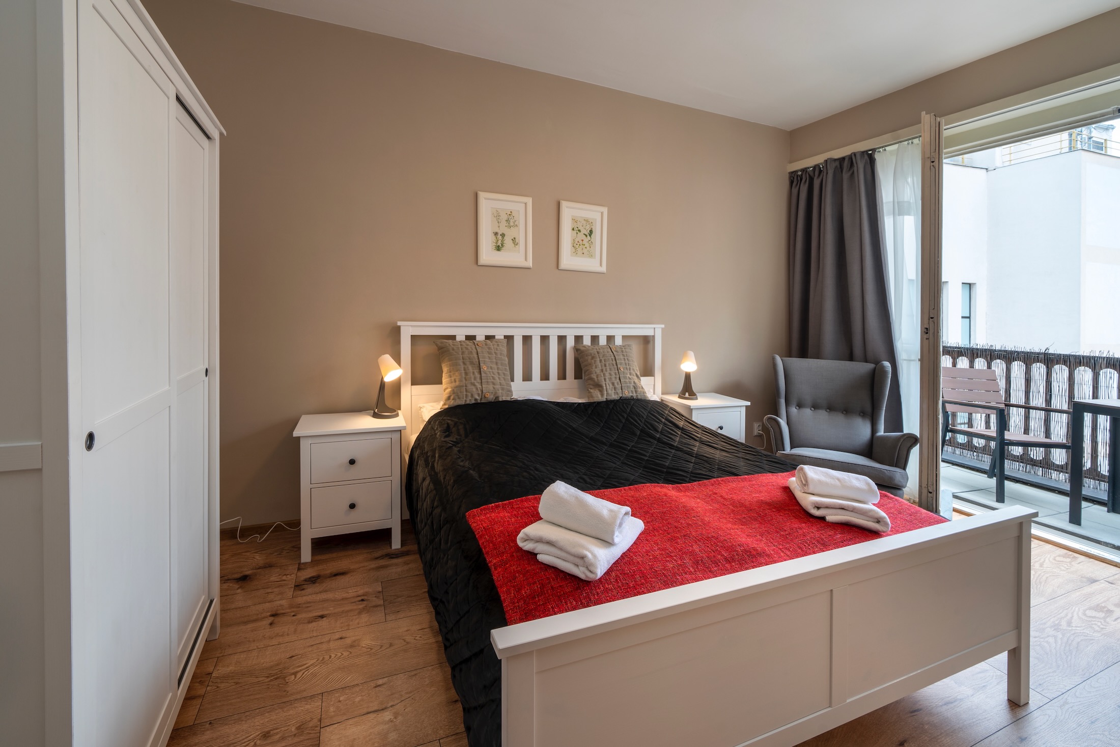 Apartment Four Bedrooms Two Bathrooms