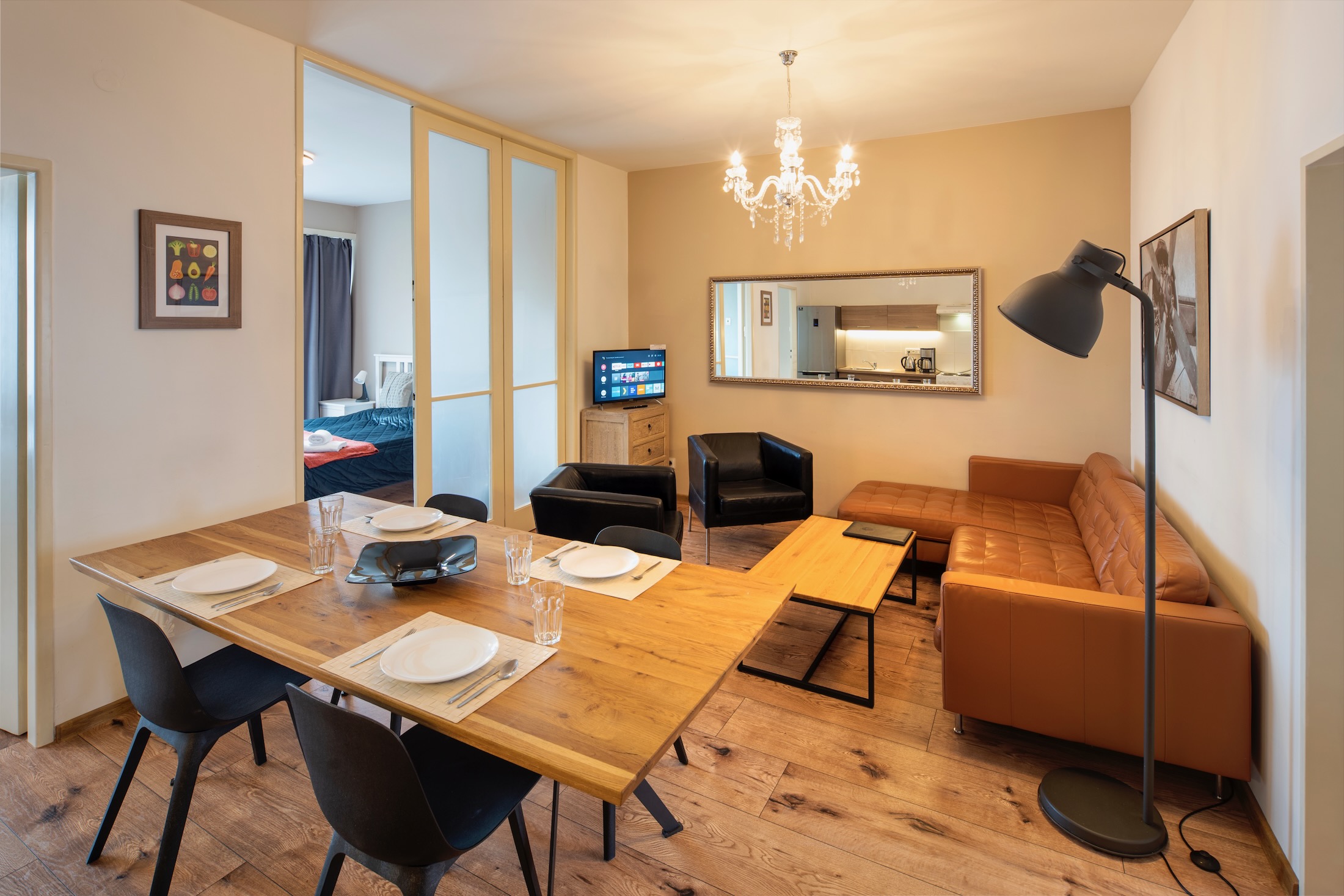 Apartment Four Bedrooms Two Bathrooms