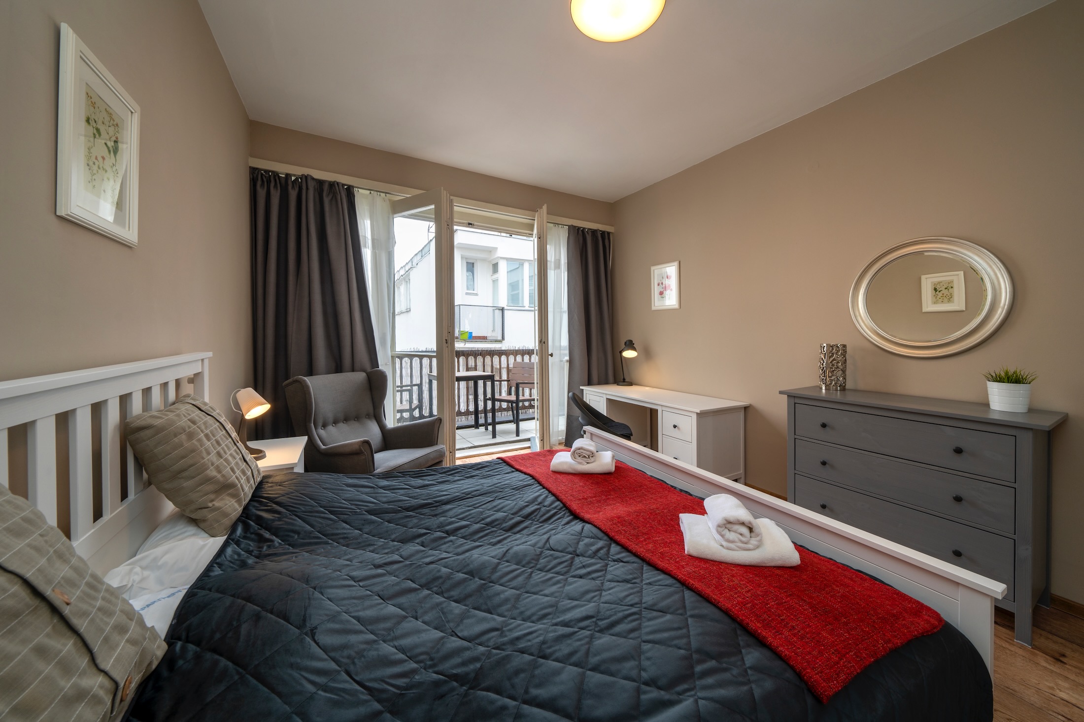 Apartment Four Bedrooms Two Bathrooms