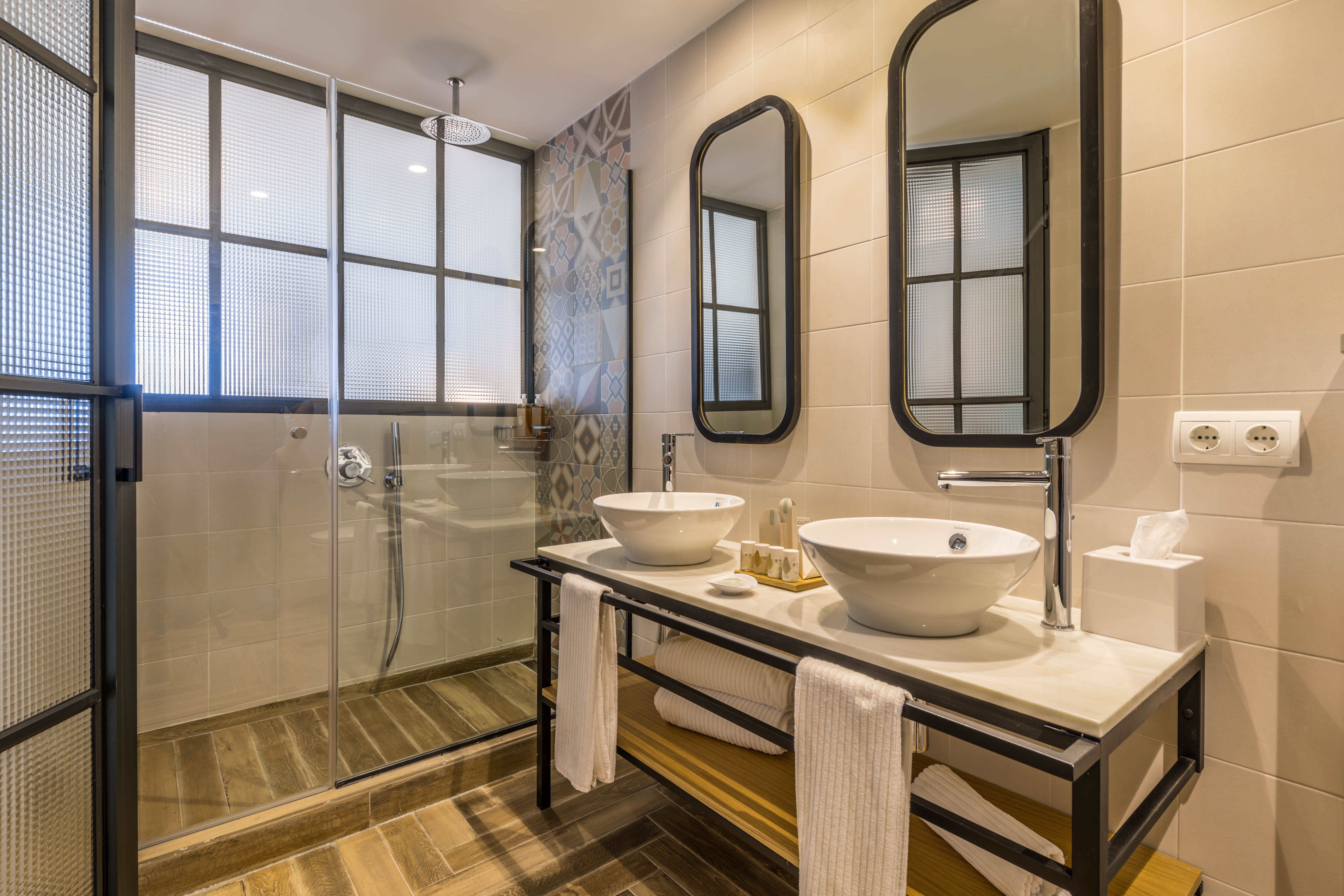 Double or Twin Standard