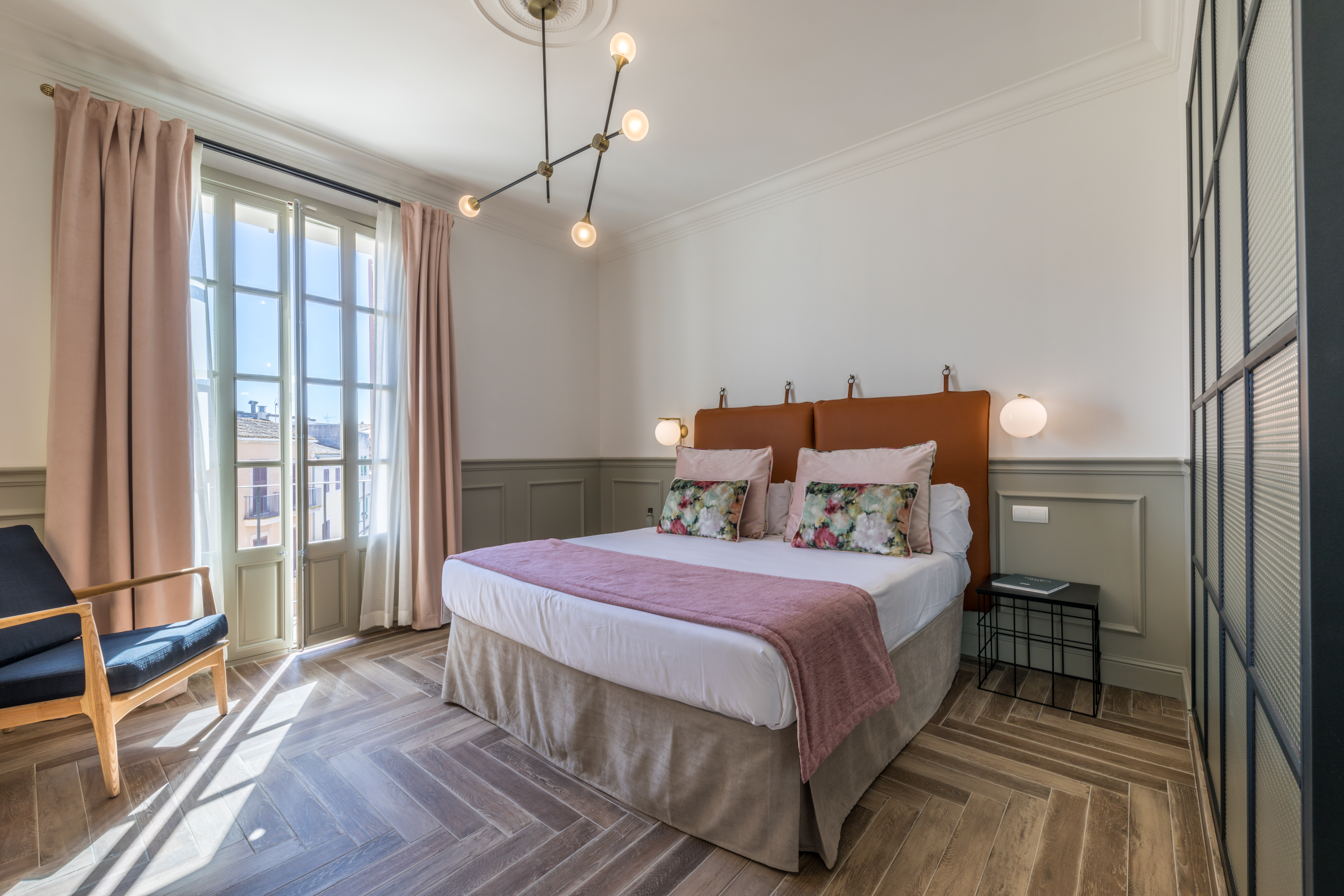 Double or Twin Standard