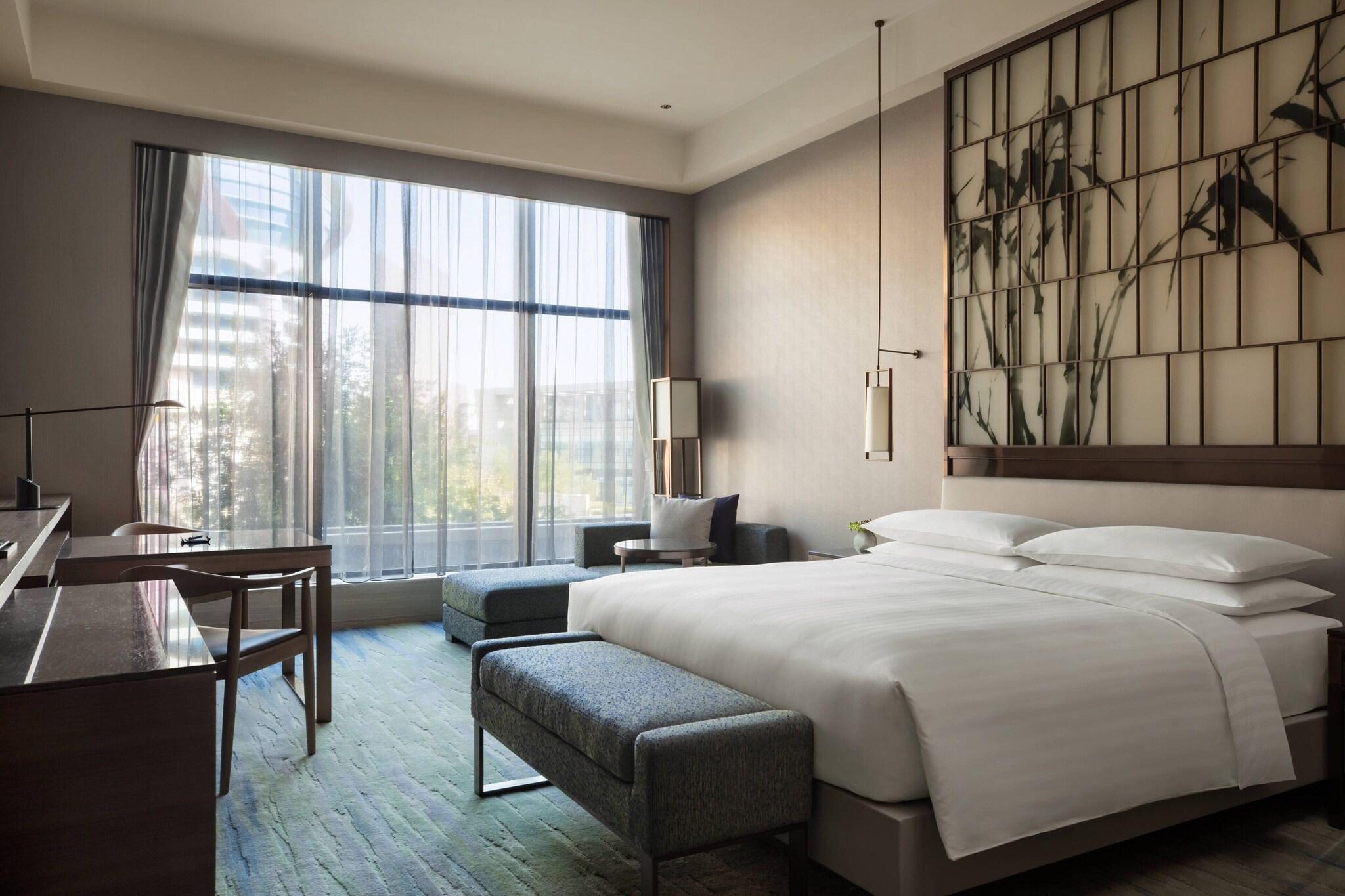 Double King Size Bed