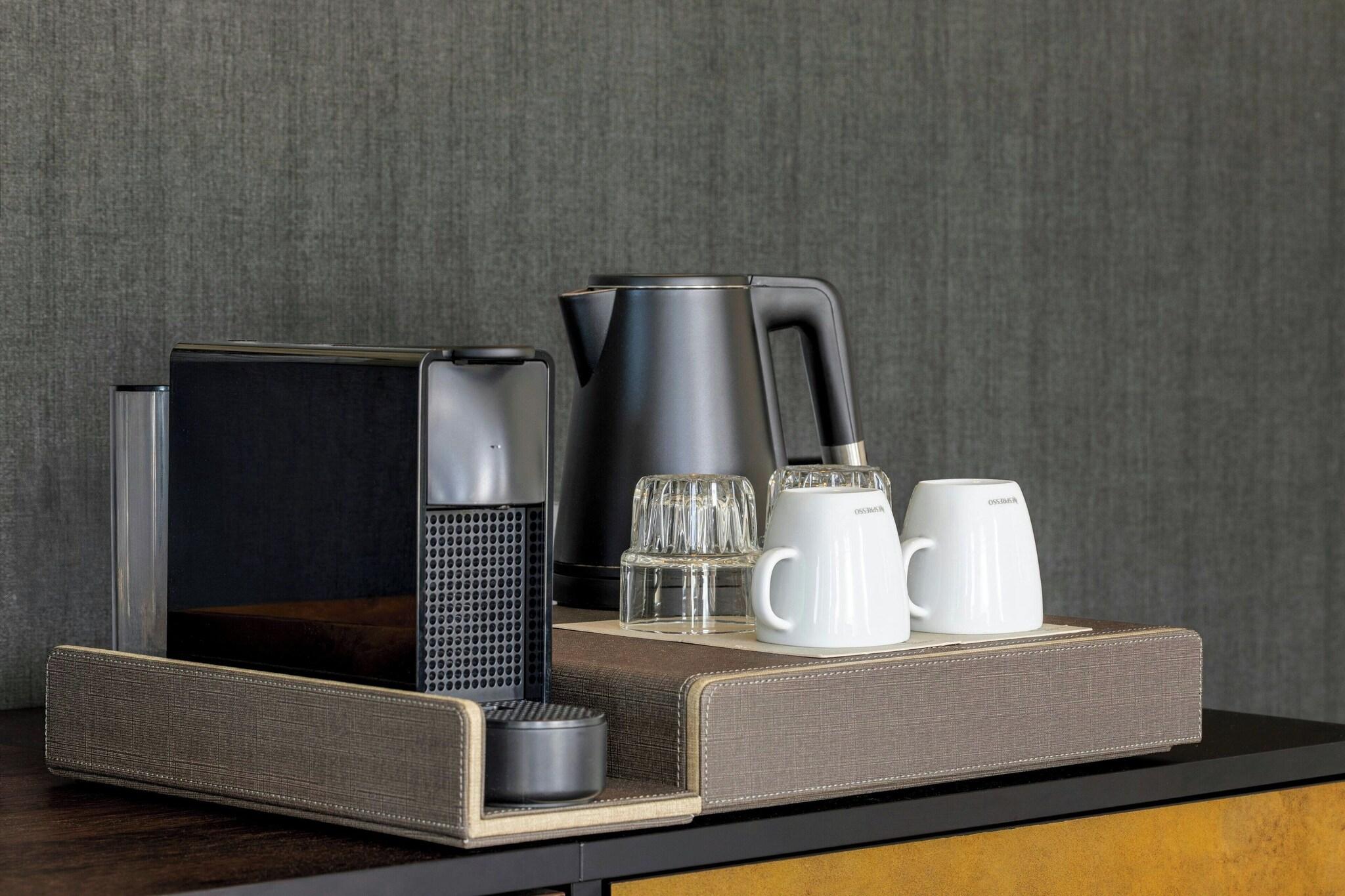 Suite King Bed One Bedroom 