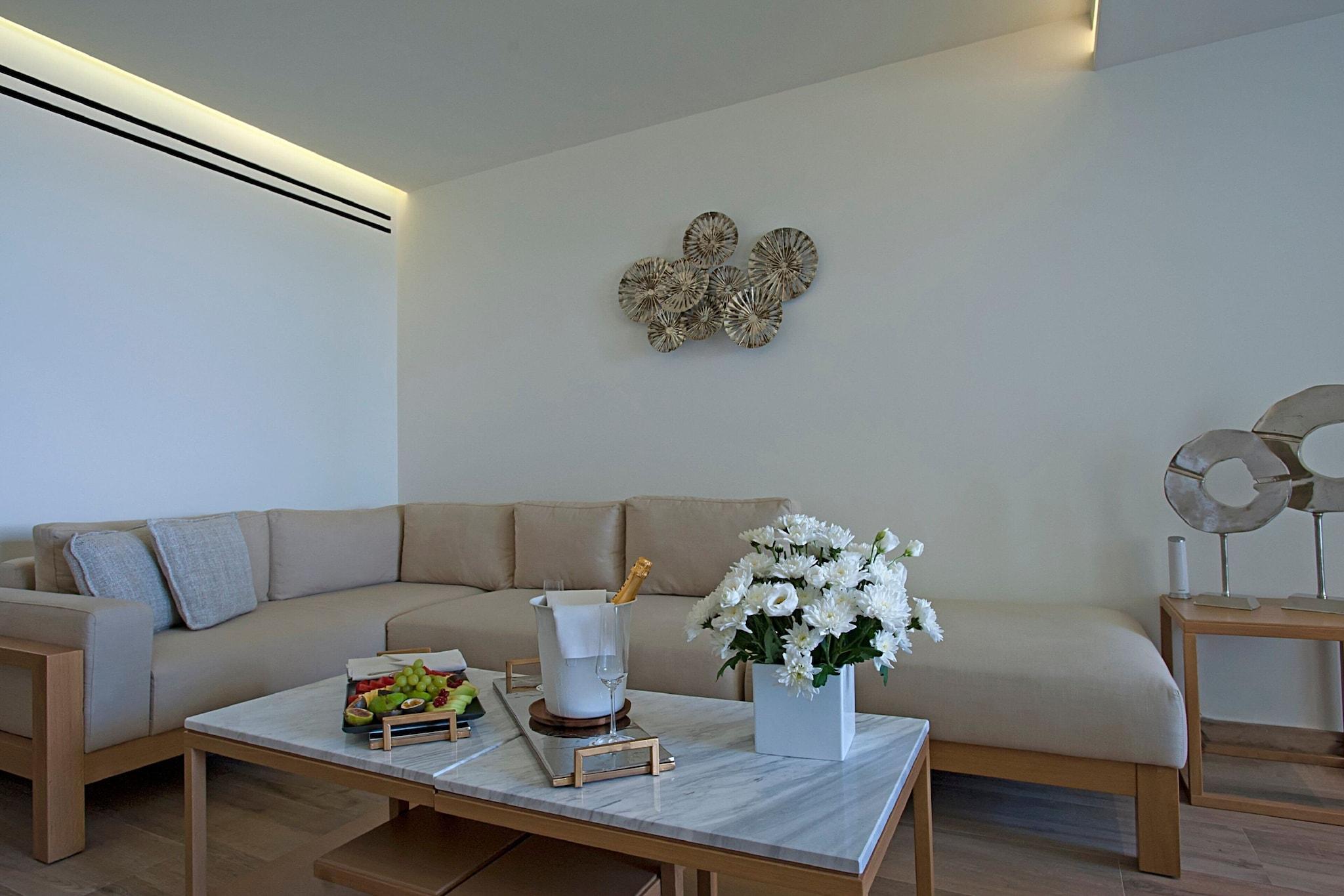 Suite Sea View King Bed