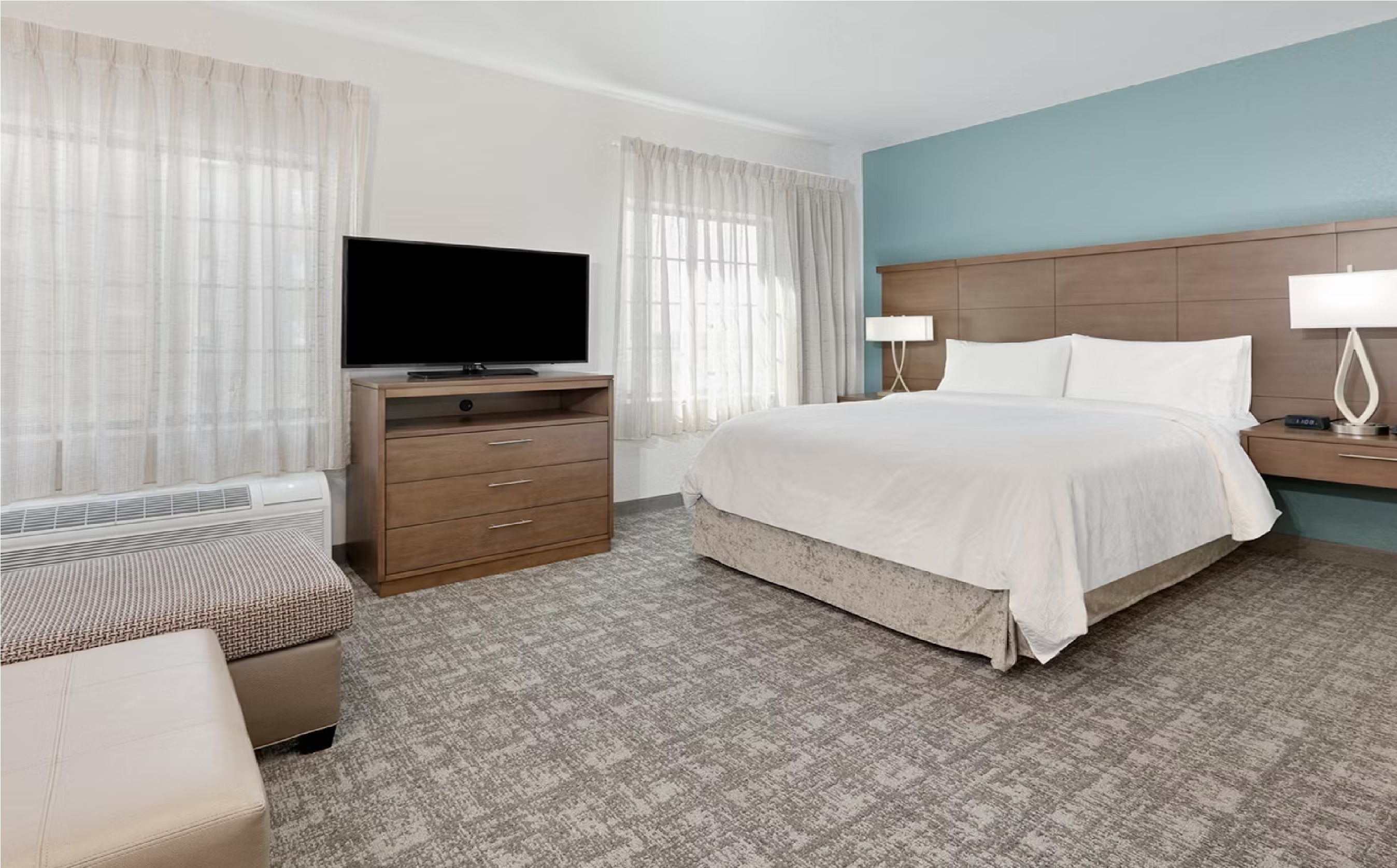 Studio Queen Size Bed