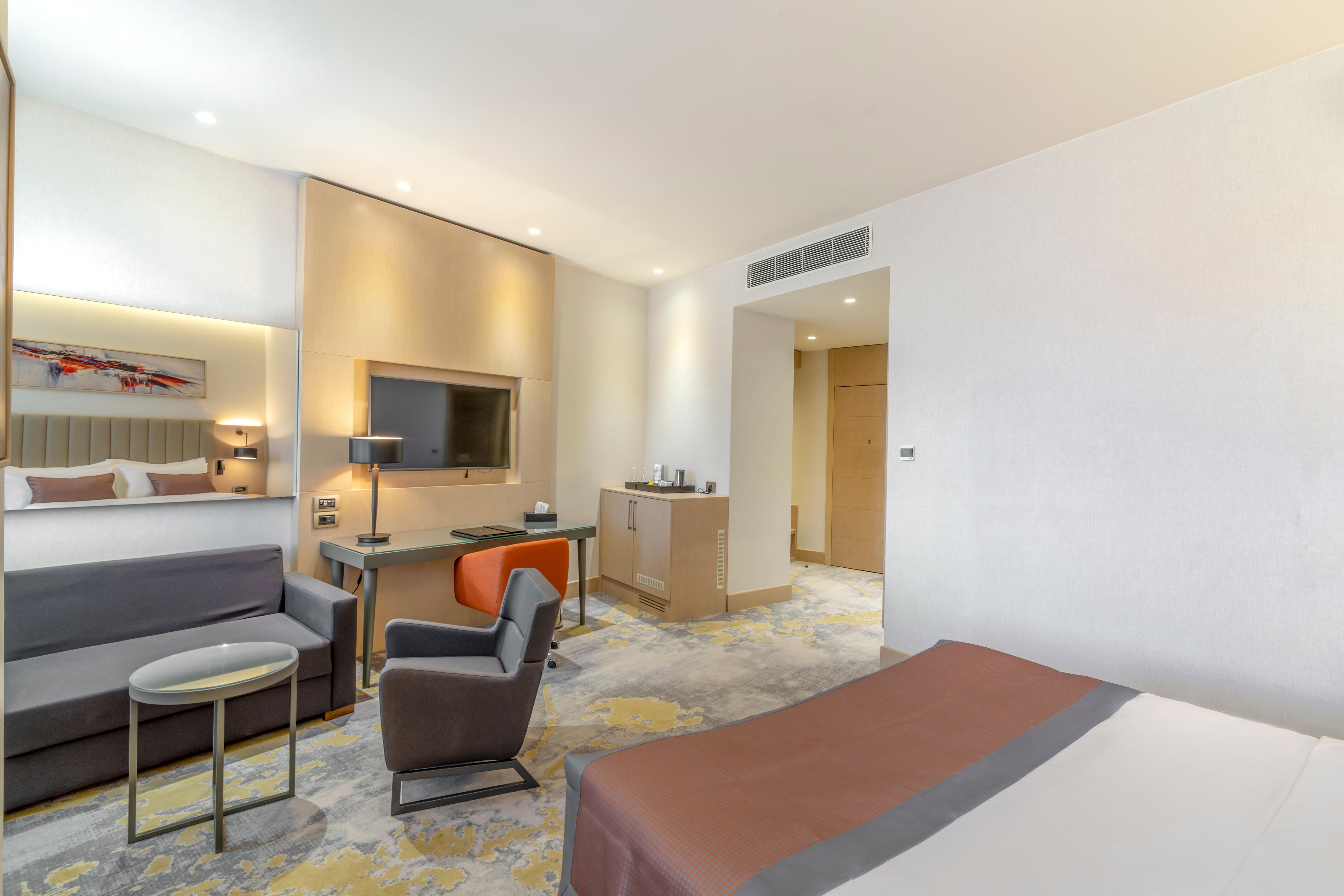 Junior Suite King Bed Non Smoking