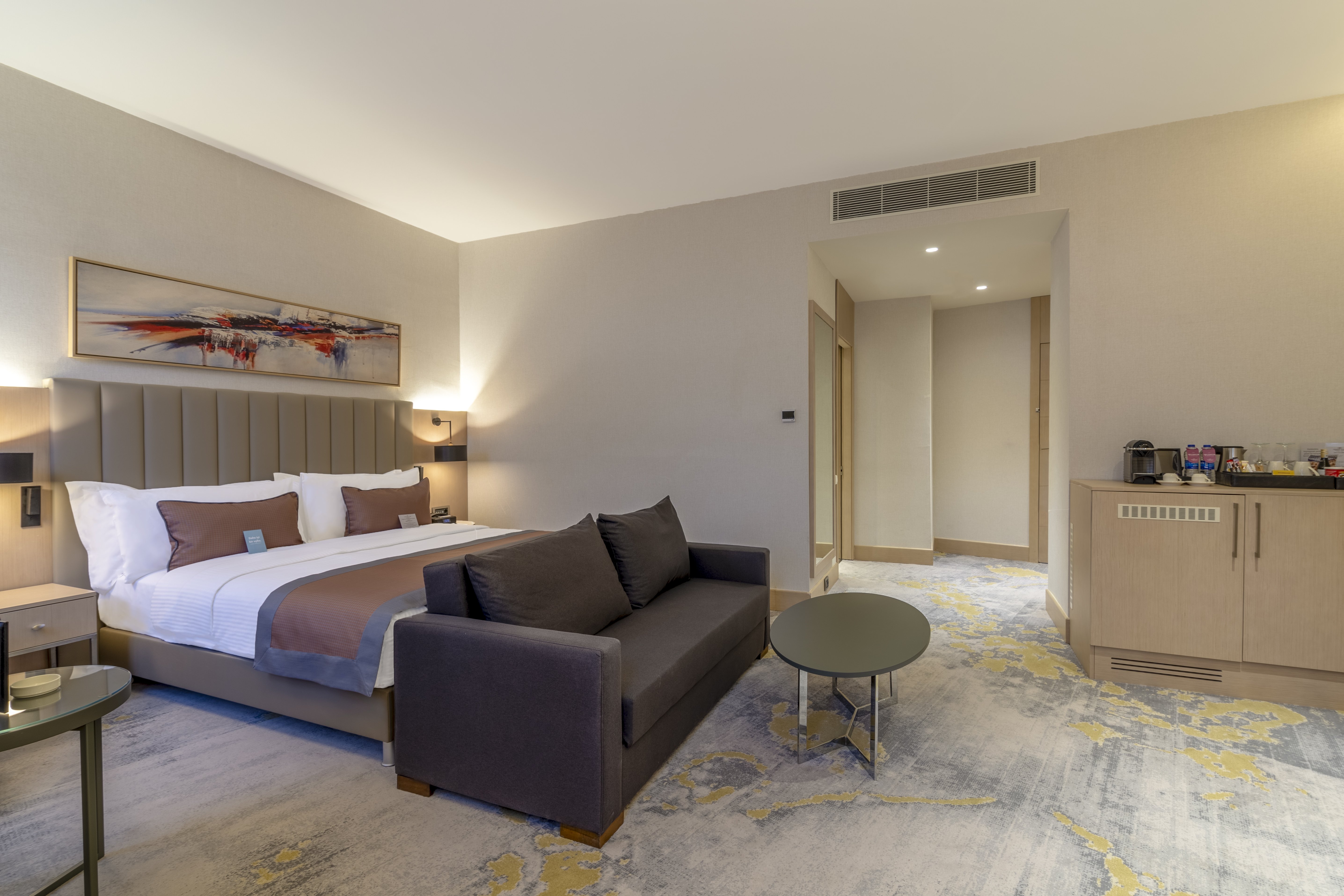 Double Club King Bed