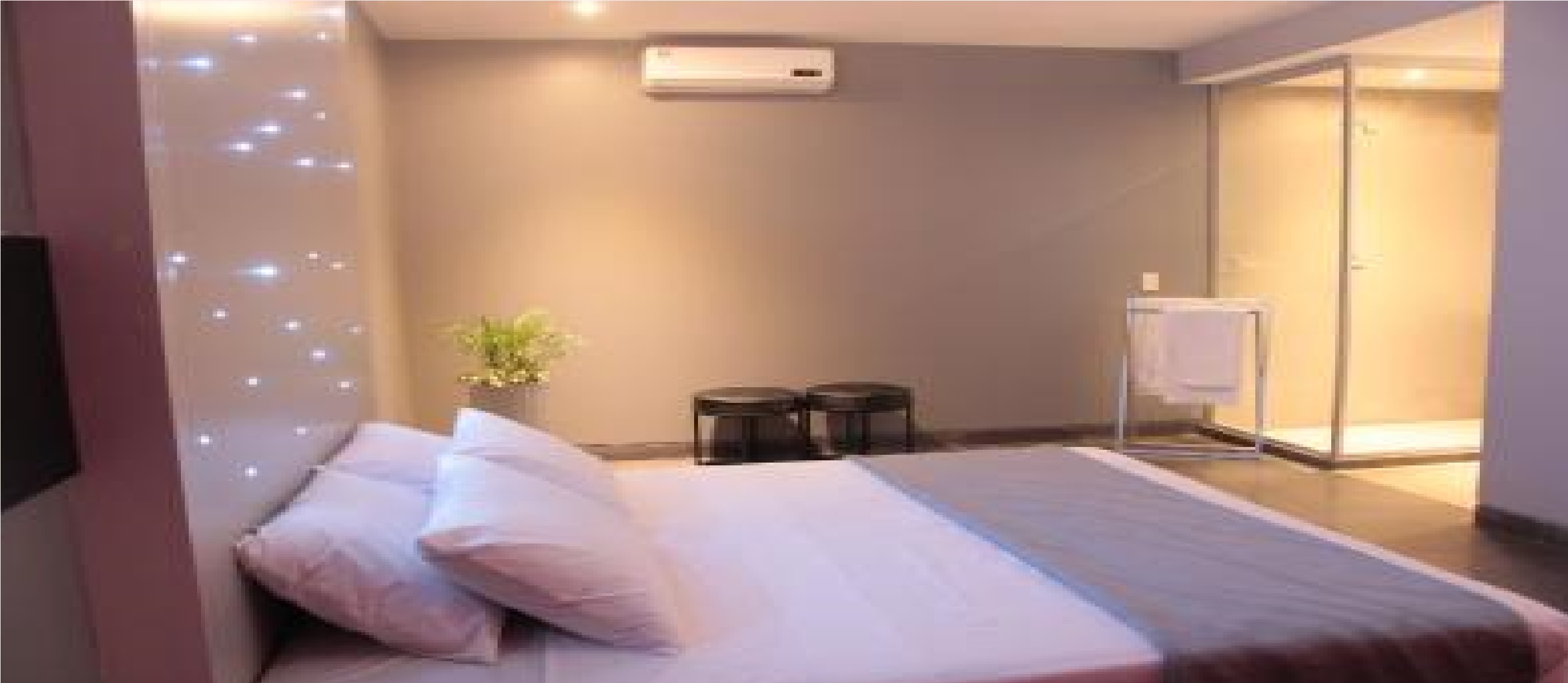 Double Deluxe Queen Bed