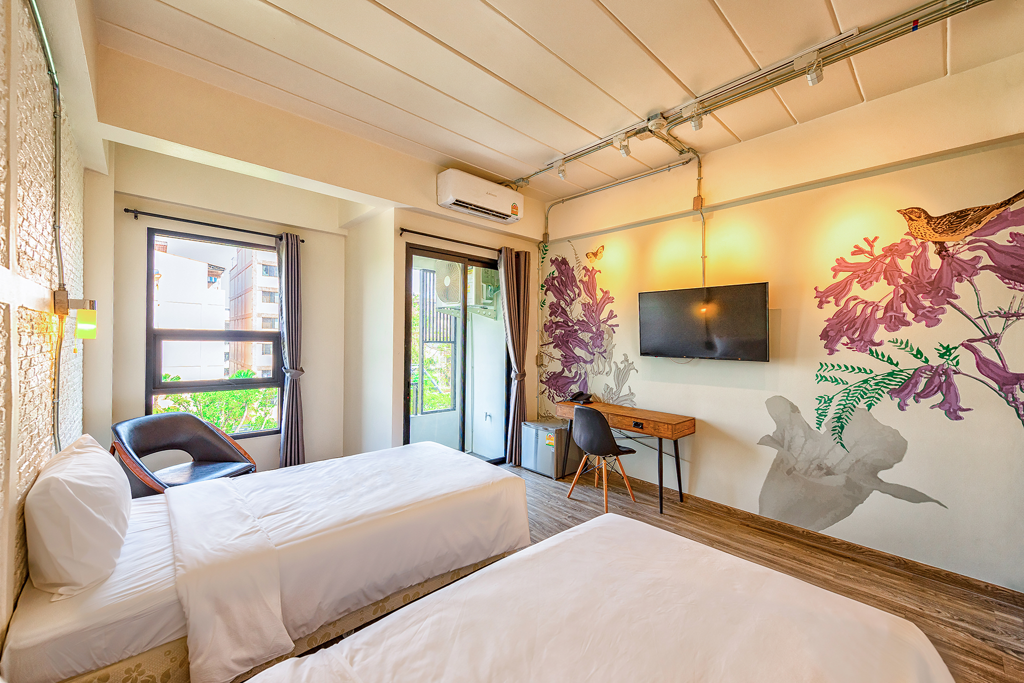 Double or Twin Deluxe