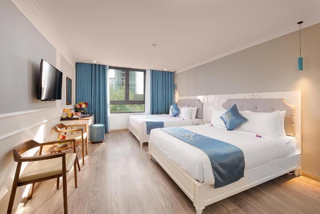 Family Room City View